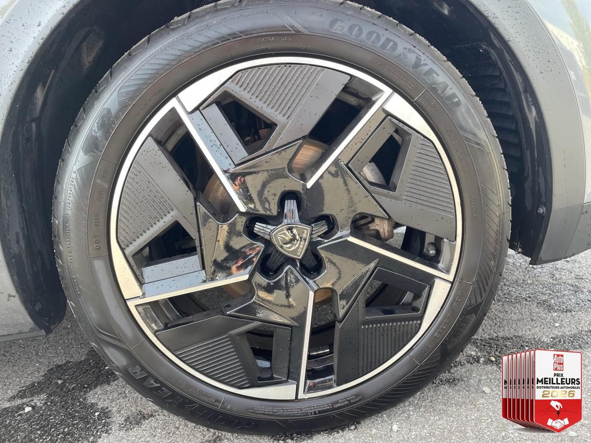 Peugeot 408 1.2 PURETECH 130 GT EAT8 (2023) - Foto 11