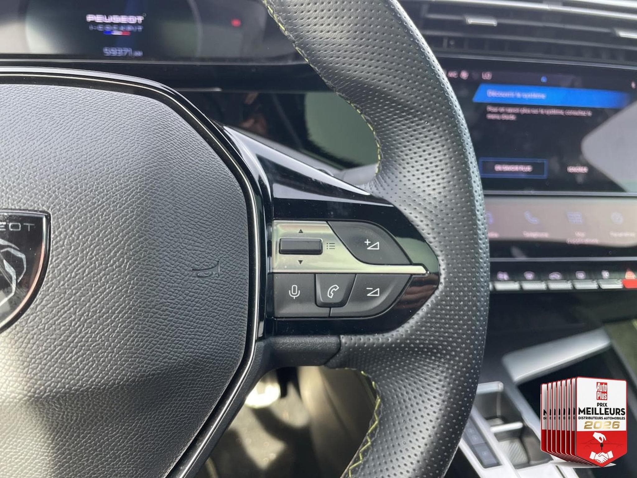 Peugeot 408 1.2 PURETECH 130 GT EAT8 (2023) - Foto 31