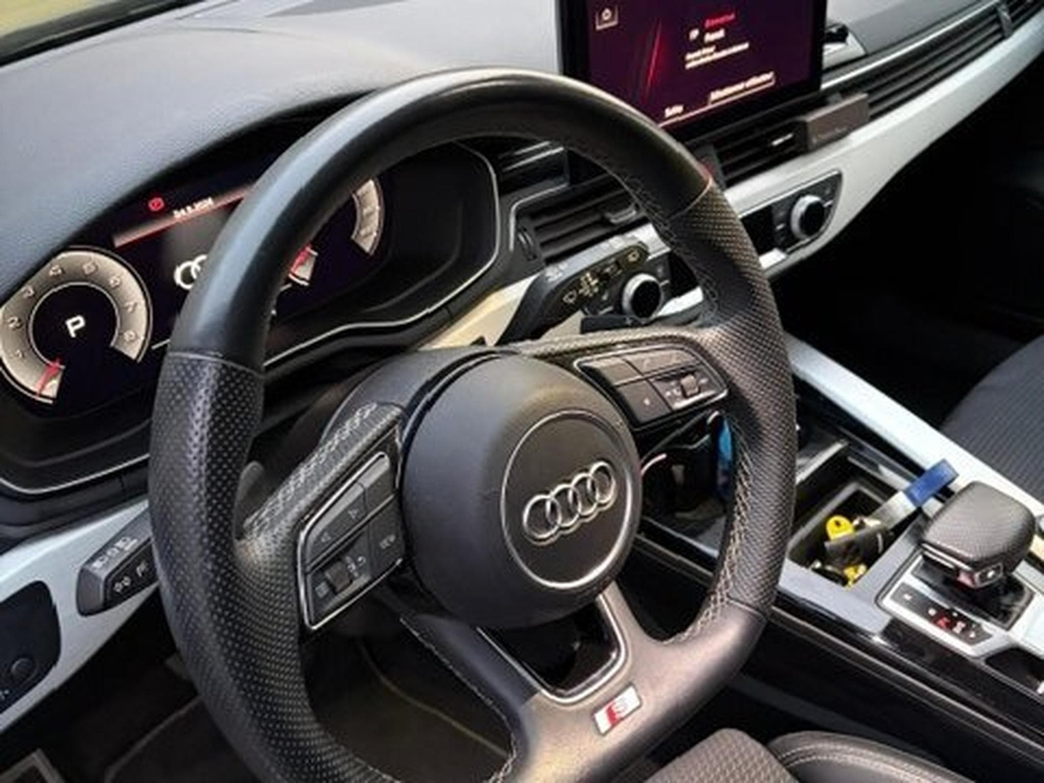 Audi A4 Avant 35 TFSI S-Line - Pano/Att.rem (2024) - Photo 2