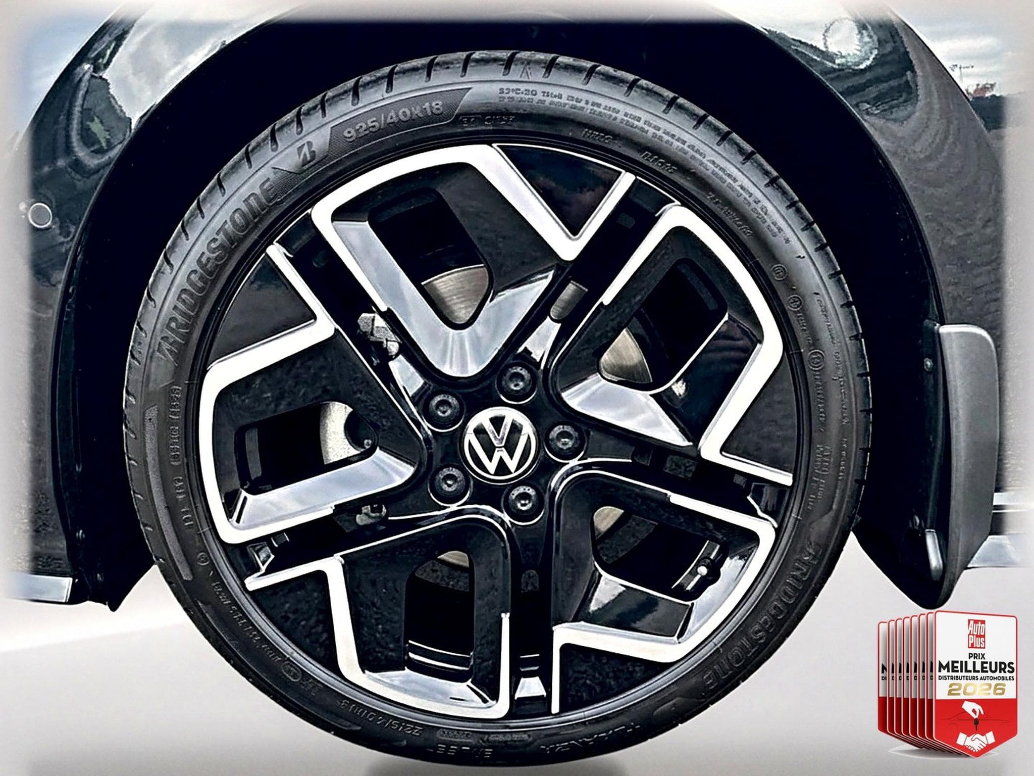 VW GOLF VIII 1.5 ETSI EVO2 150 R-LINE DSG7 (2026) - Foto 6