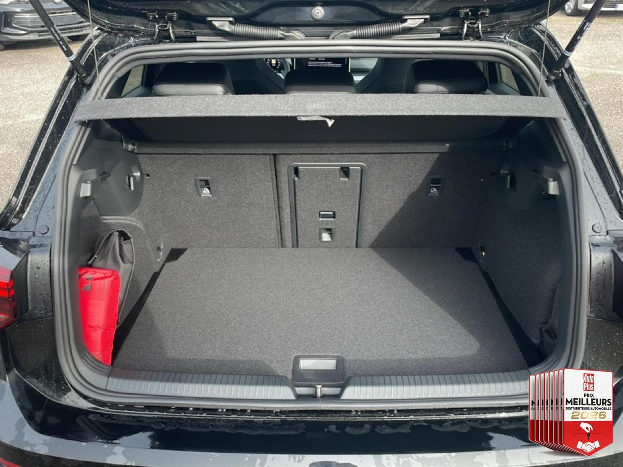 VW GOLF VIII 1.5 ETSI EVO2 150 R-LINE DSG7 (2026) - Photo 29