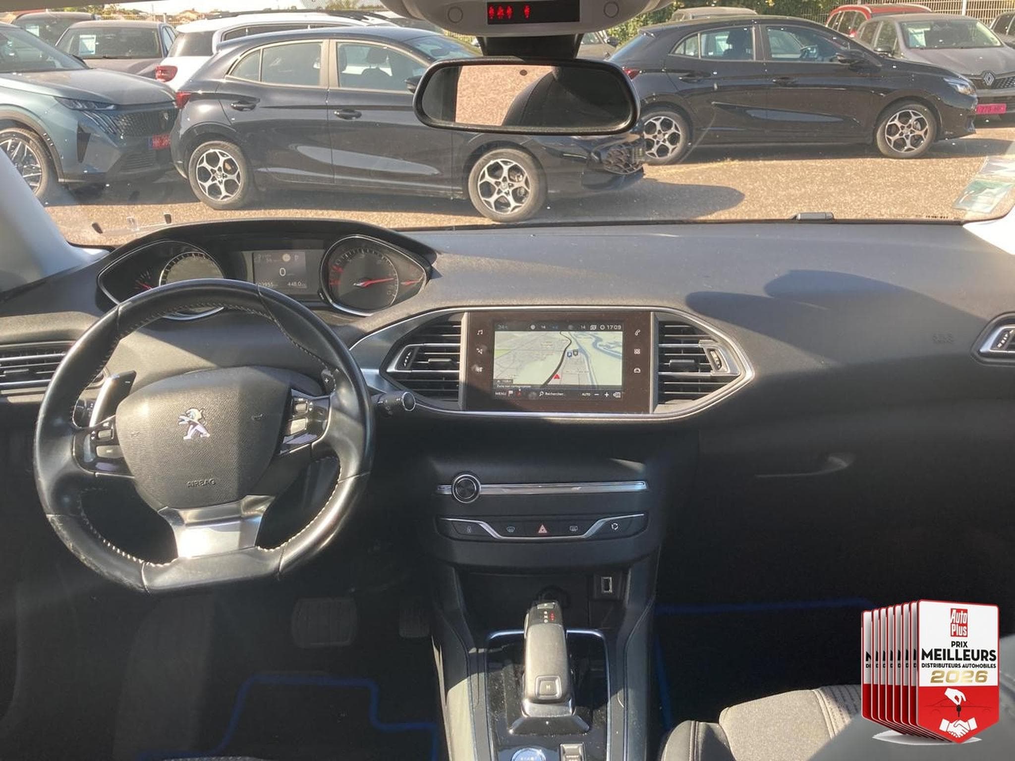 Peugeot 308 1.5 BLUEHDI 130 ALLURE EAT8 (2018) - Photo 11