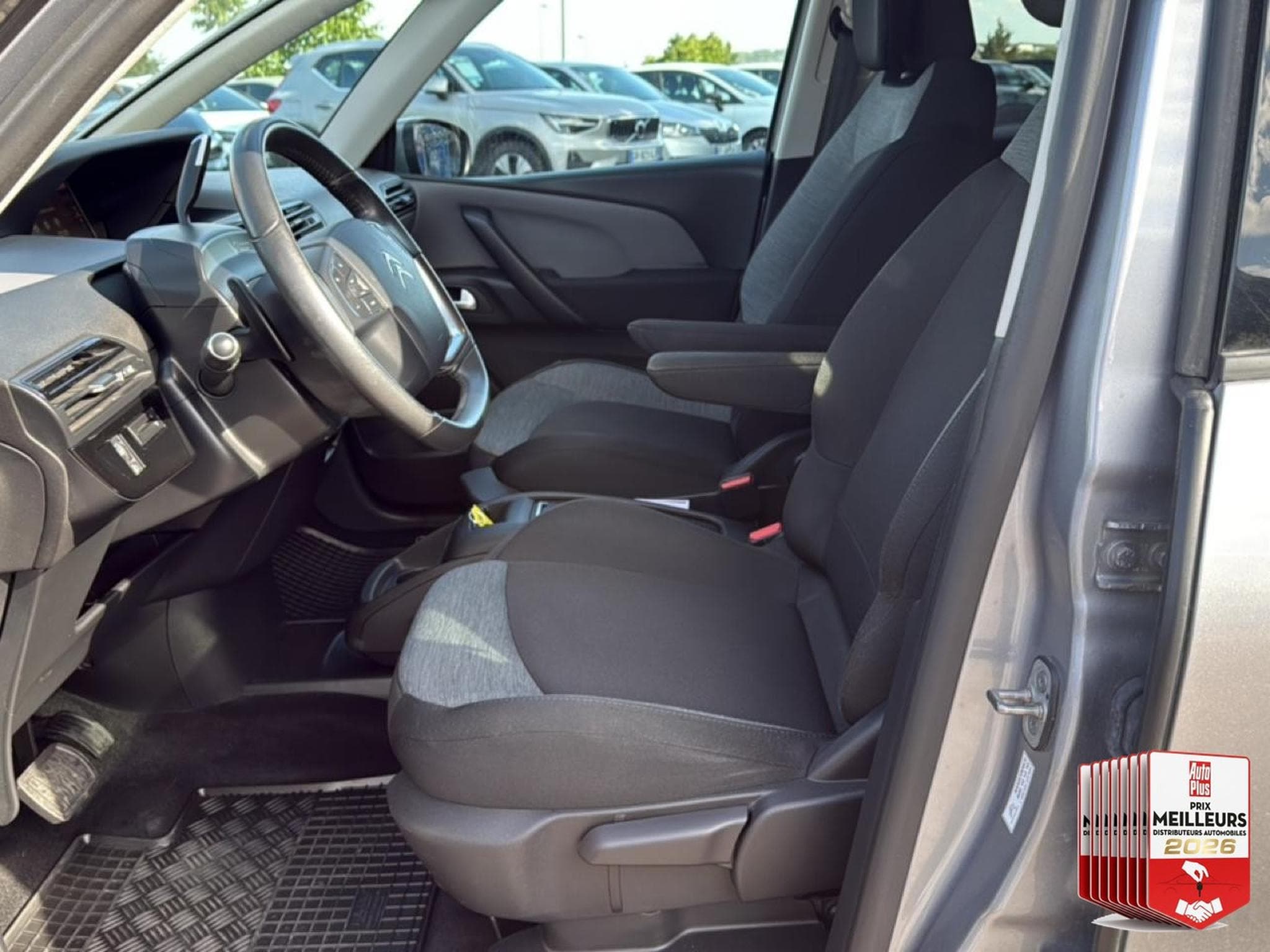 Citroën GRAND C4 SPACETOURER PURETECH 130 FEEL EAT8 (2021) - Photo 29