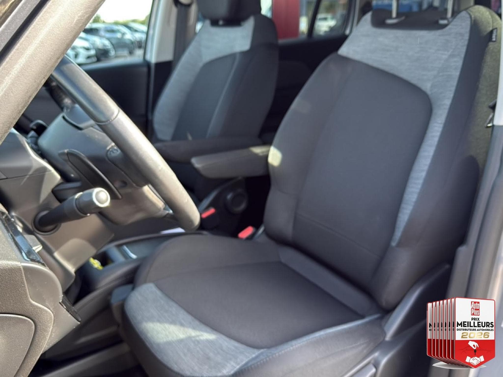 Citroën GRAND C4 SPACETOURER PURETECH 130 FEEL EAT8 (2021) - Photo 30
