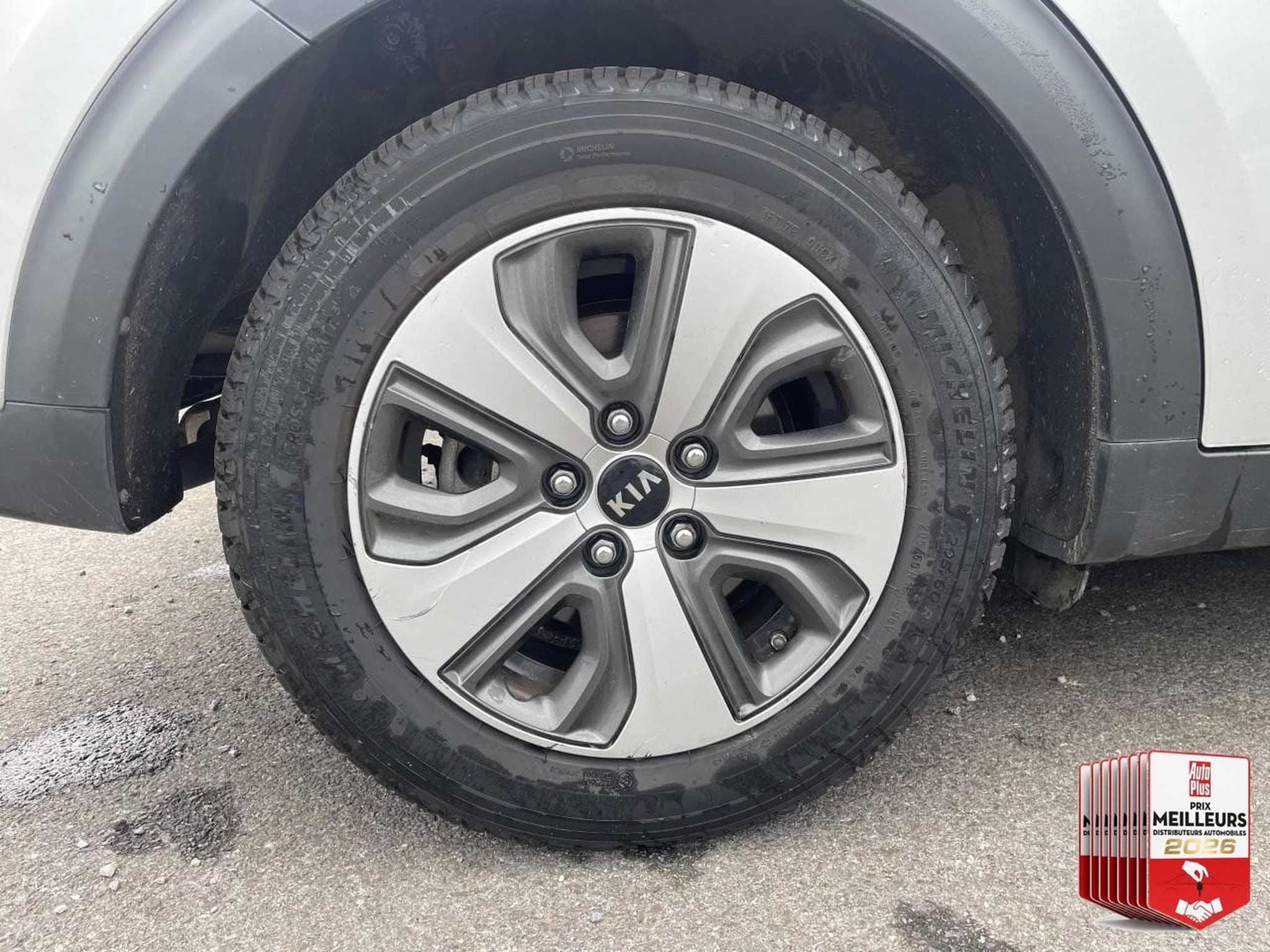 Kia NIRO 1.6 GDI 105 ISG + PLUG-IN 60.5 PREMIUM DCT6 (2018) - Foto 14