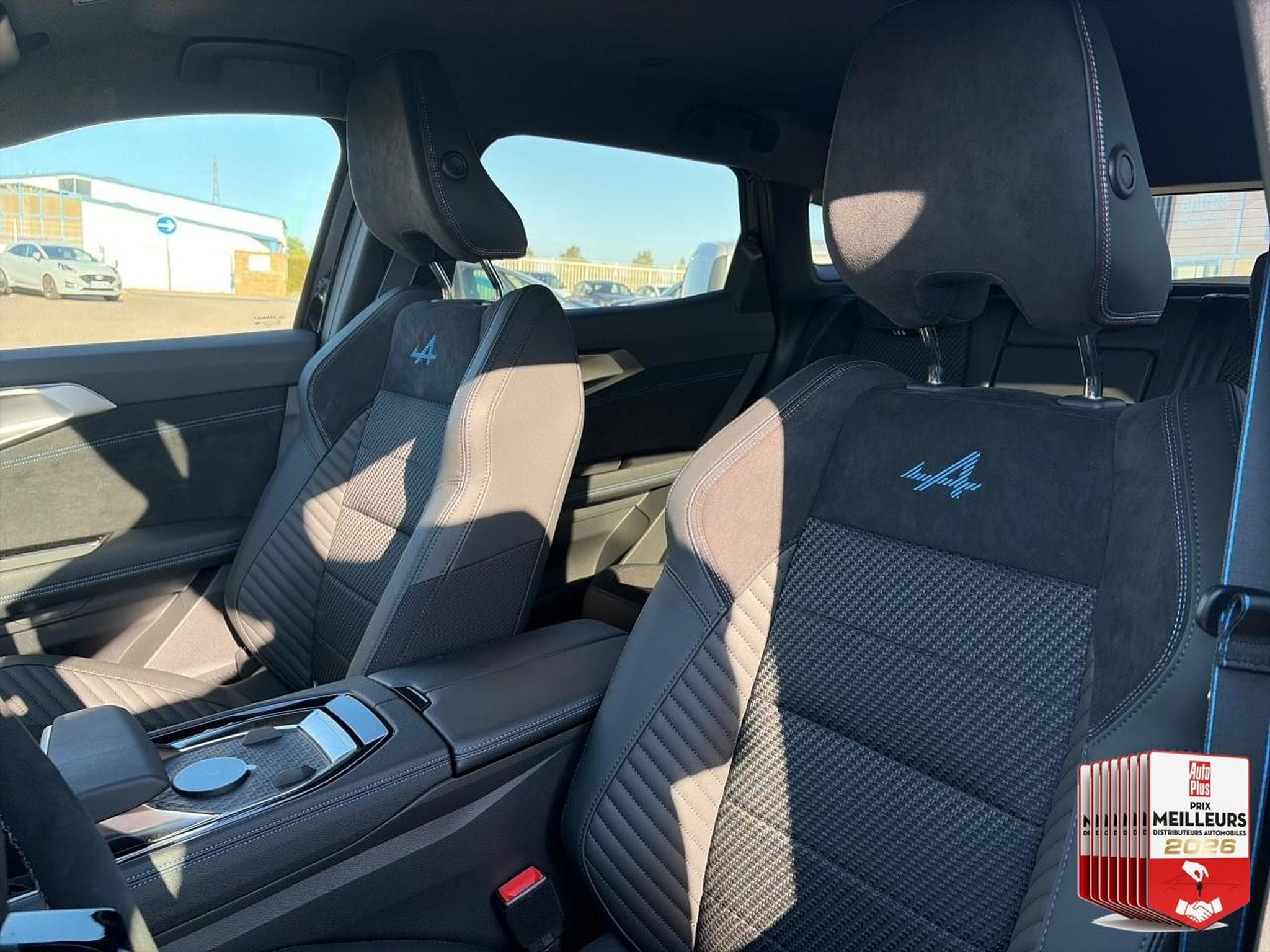 Renault AUSTRAL 1.2 E-TECH FULL HYBRID 200 ESPRIT ALPINE (2026) - Photo 23