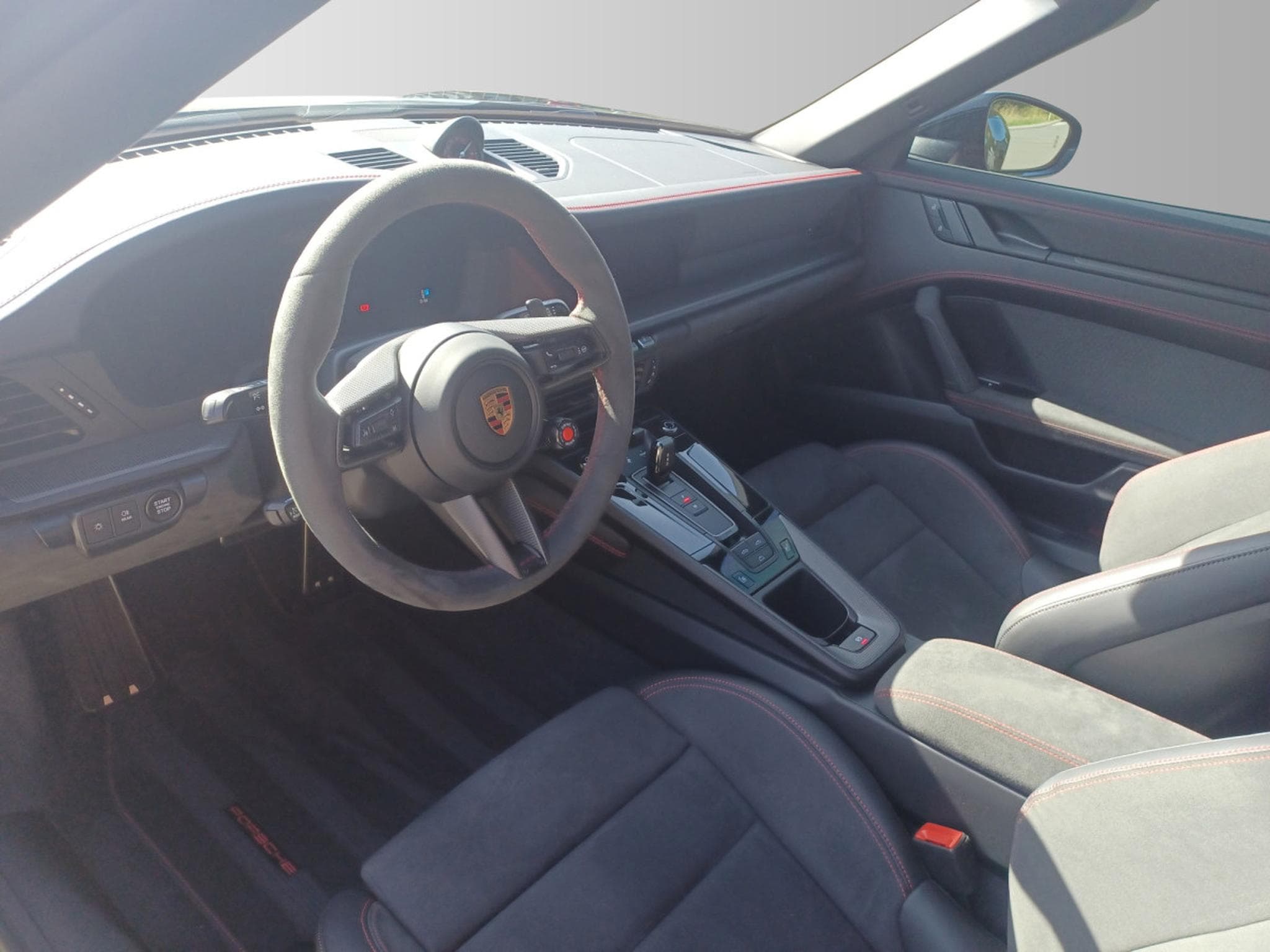 Porsche 911 Carrera 4 GTS Cabriolet (2026) - Foto 10