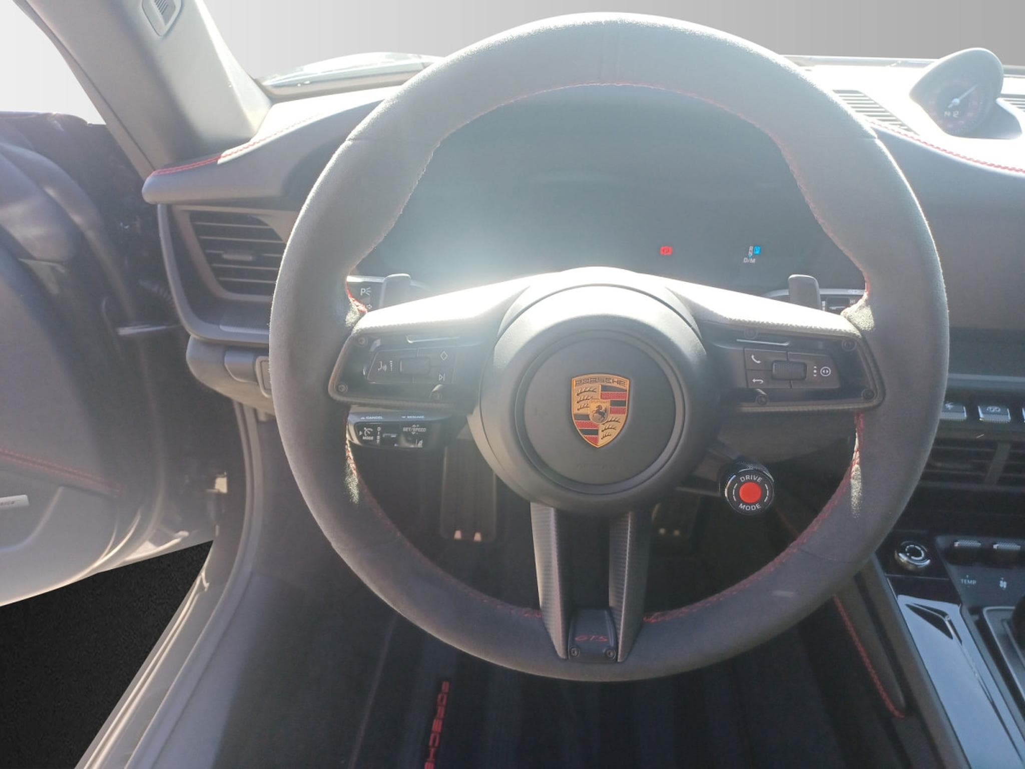 Porsche 911 Carrera 4 GTS Cabriolet (2026) - Foto 11