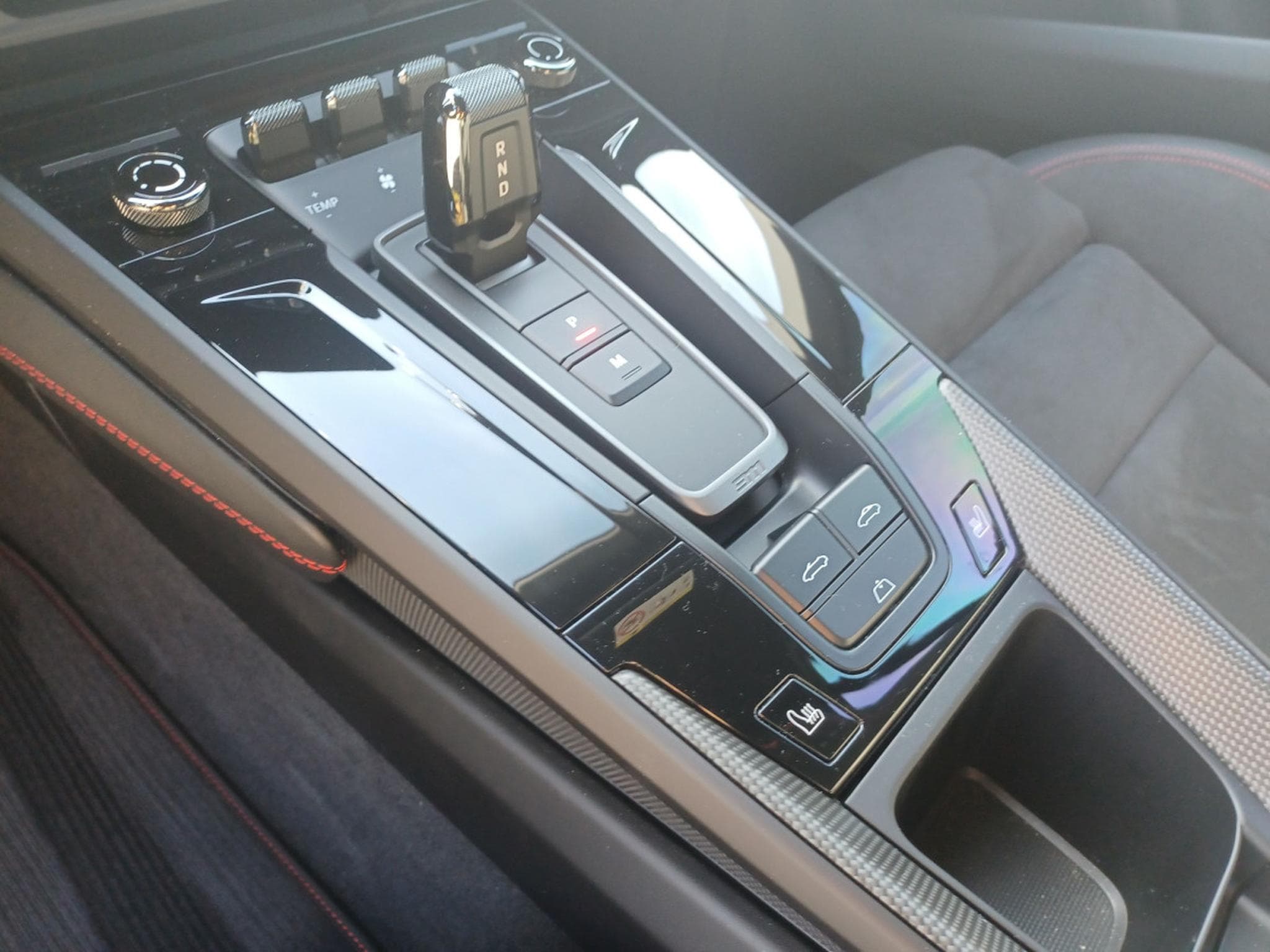 Porsche 911 Carrera 4 GTS Cabriolet (2026) - Foto 13