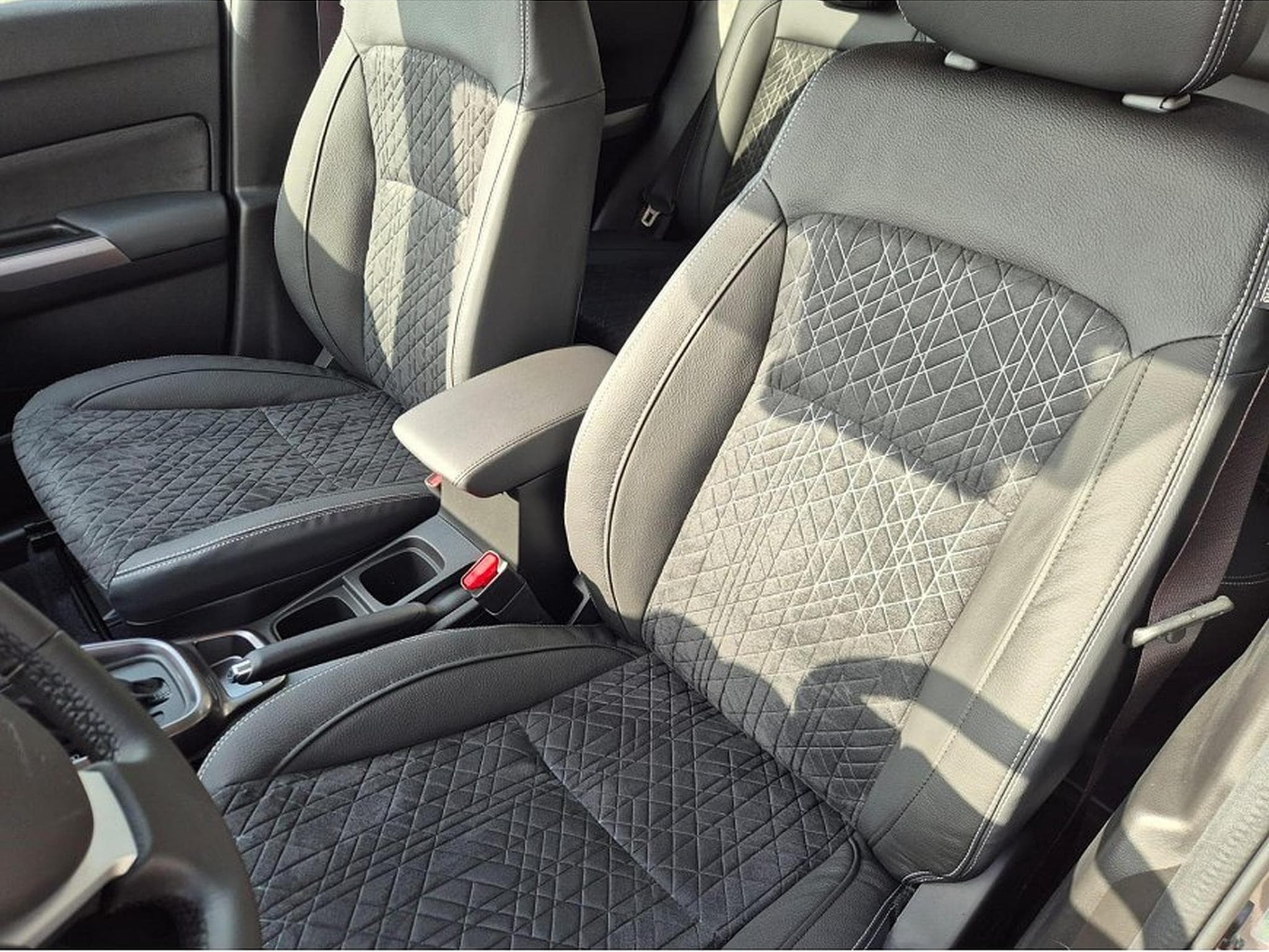 Suzuki Vitara (2026) - Foto 11