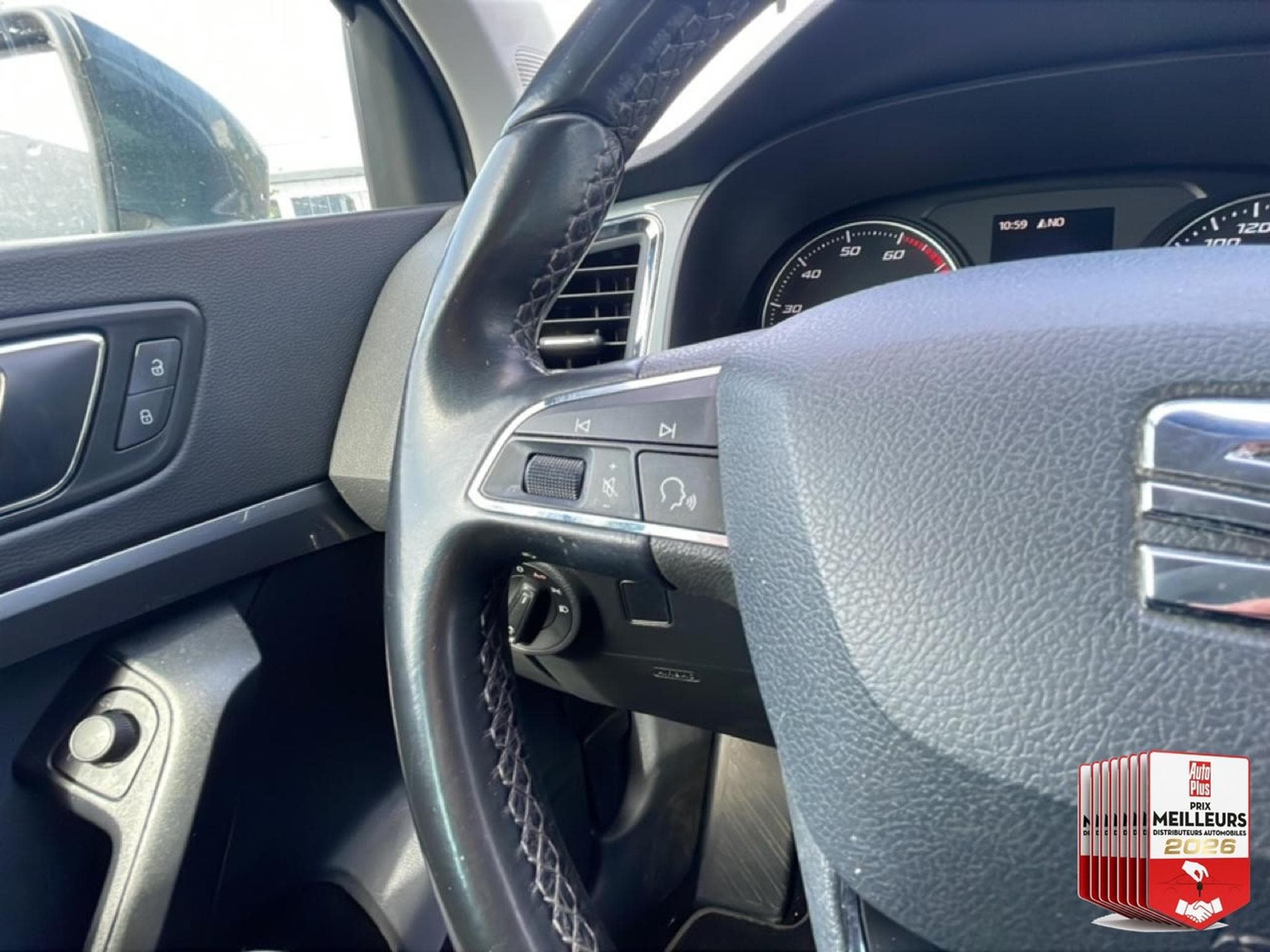 Seat ATECA 1.0 TSI 115 STYLE BUSINESS (2019) - Foto 22