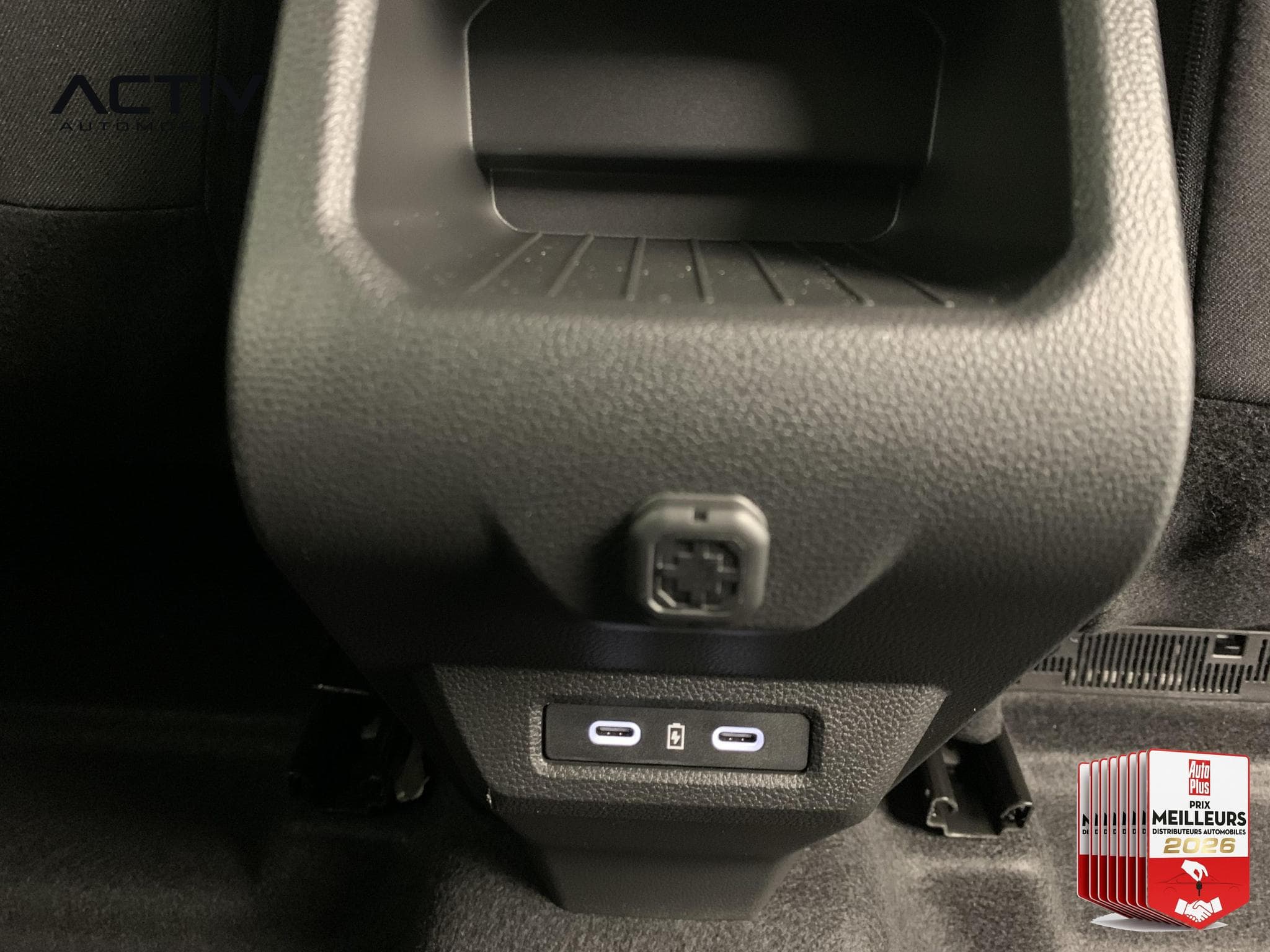 Dacia DUSTER Mild Hybrid 130 4x4 Journey (2026) - Foto 17