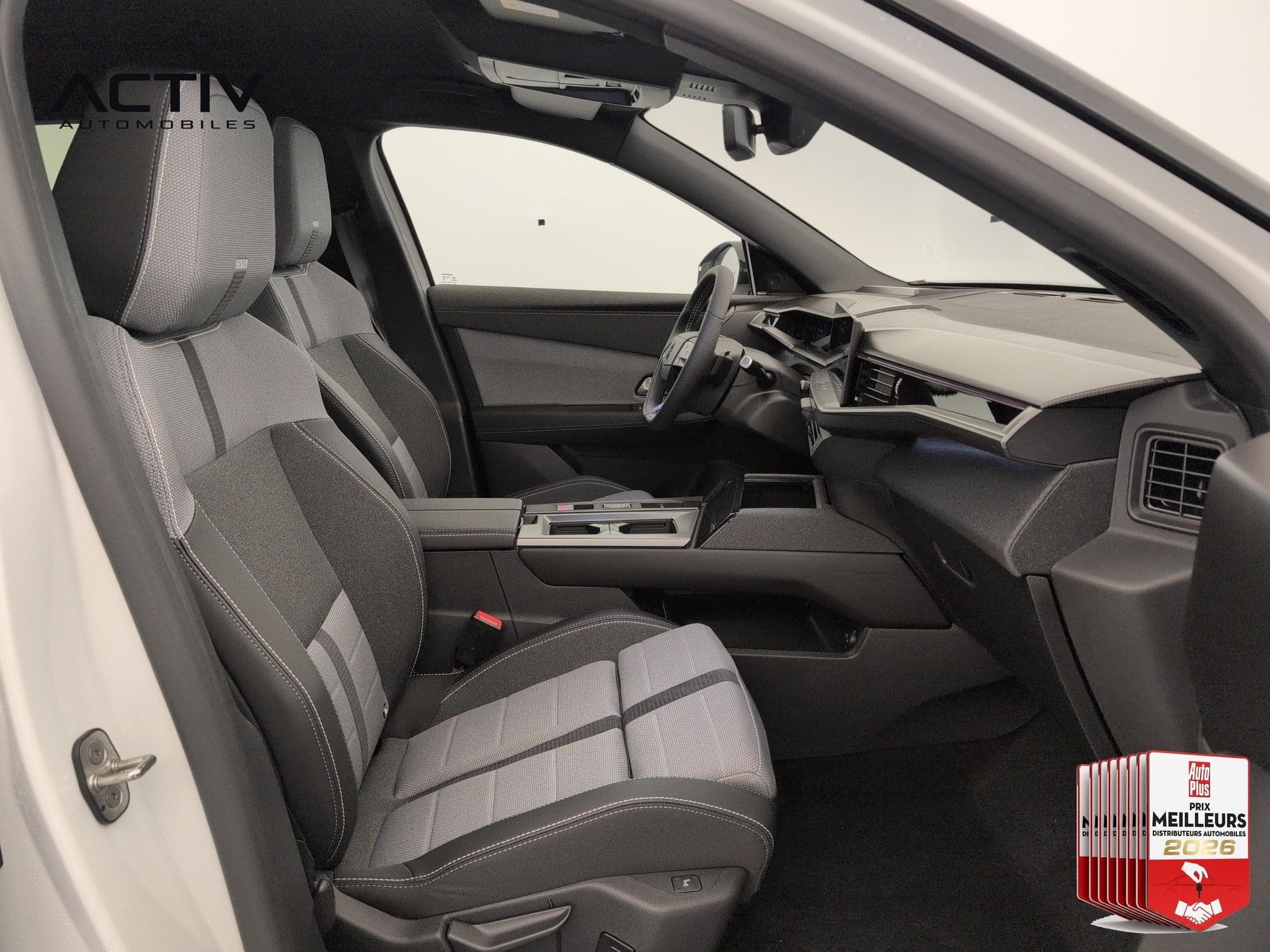 Opel Grandland 1.2 Turbo Hybrid 145 ch e-DCT6 GS (2025) - Foto 12