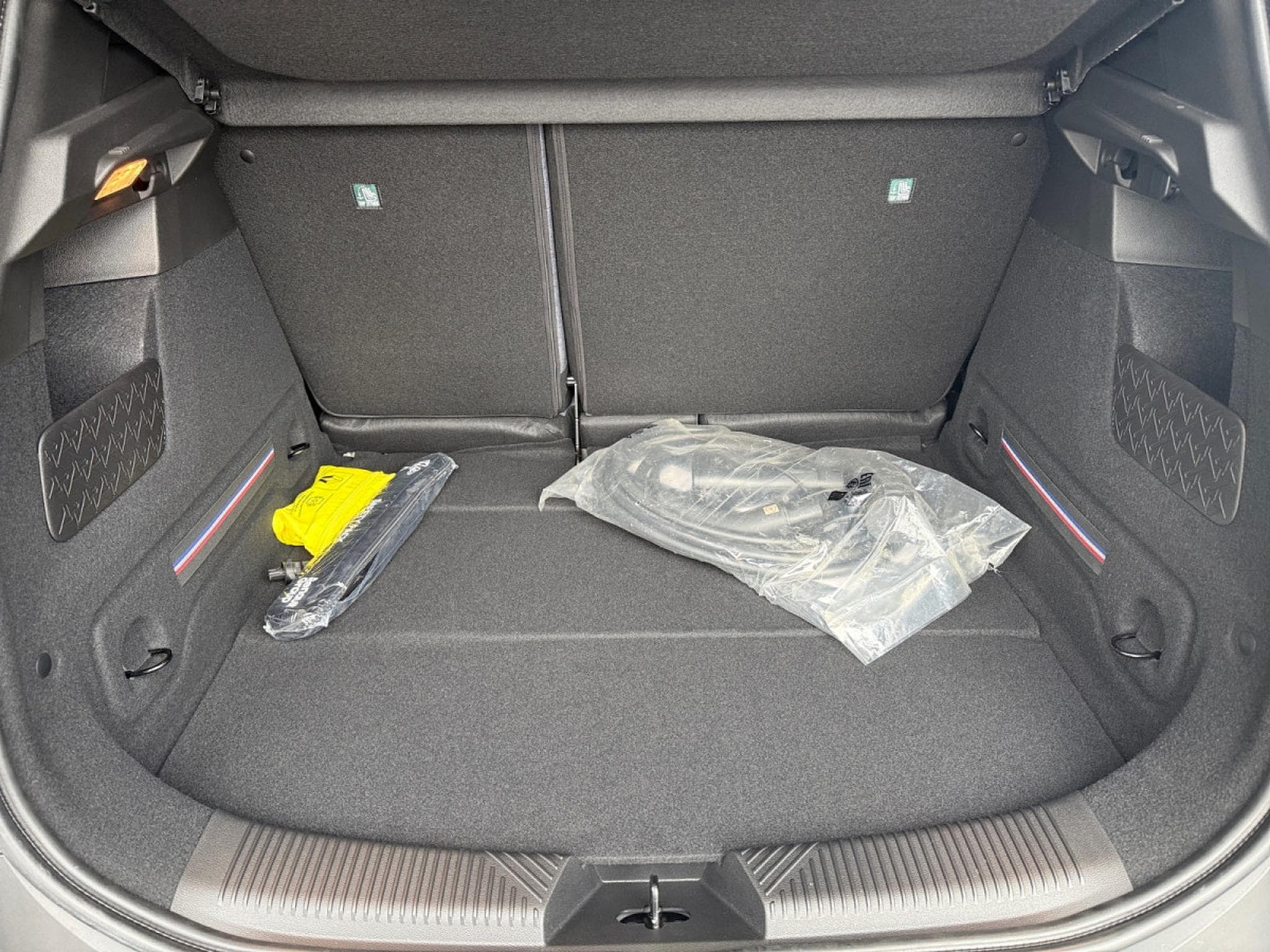 Renault R4 E-Tech techno 150 hp comfort range (2026) - Photo 10