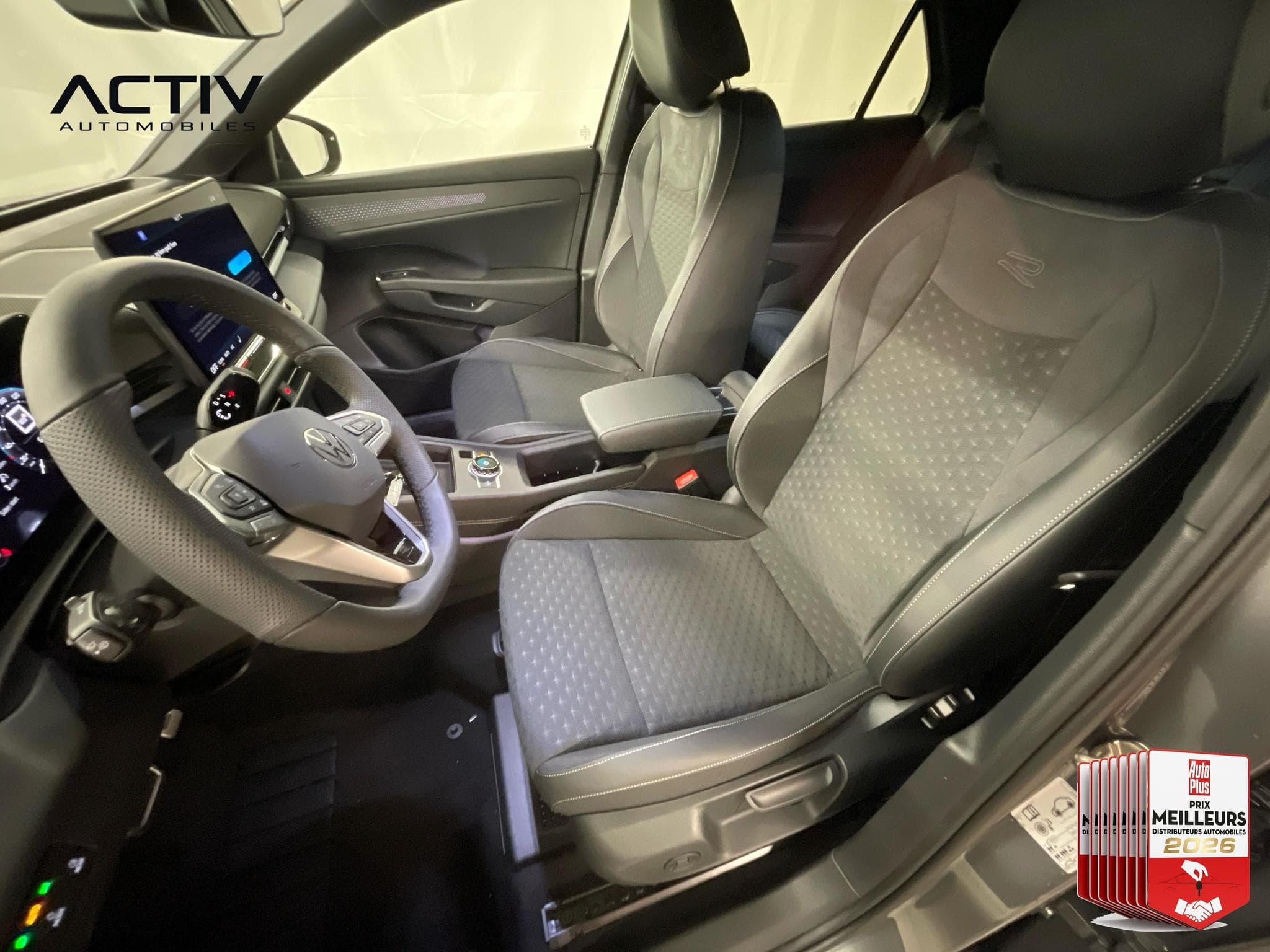 VW T-ROC NOUVEAU 1.5 ETSI EVO2 HYBRID 150 CH DSG7 R-LINE (2026) - Photo 6