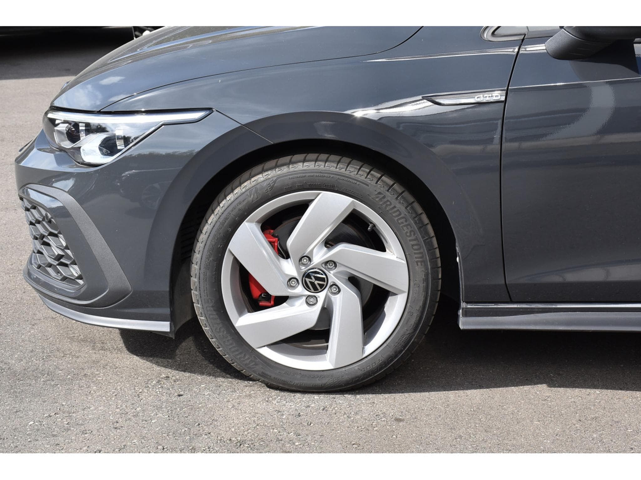 VW Golf GTD 2.0 TDI DSG PACK HIVER LANE 1° MAIN (2024) - Photo 5