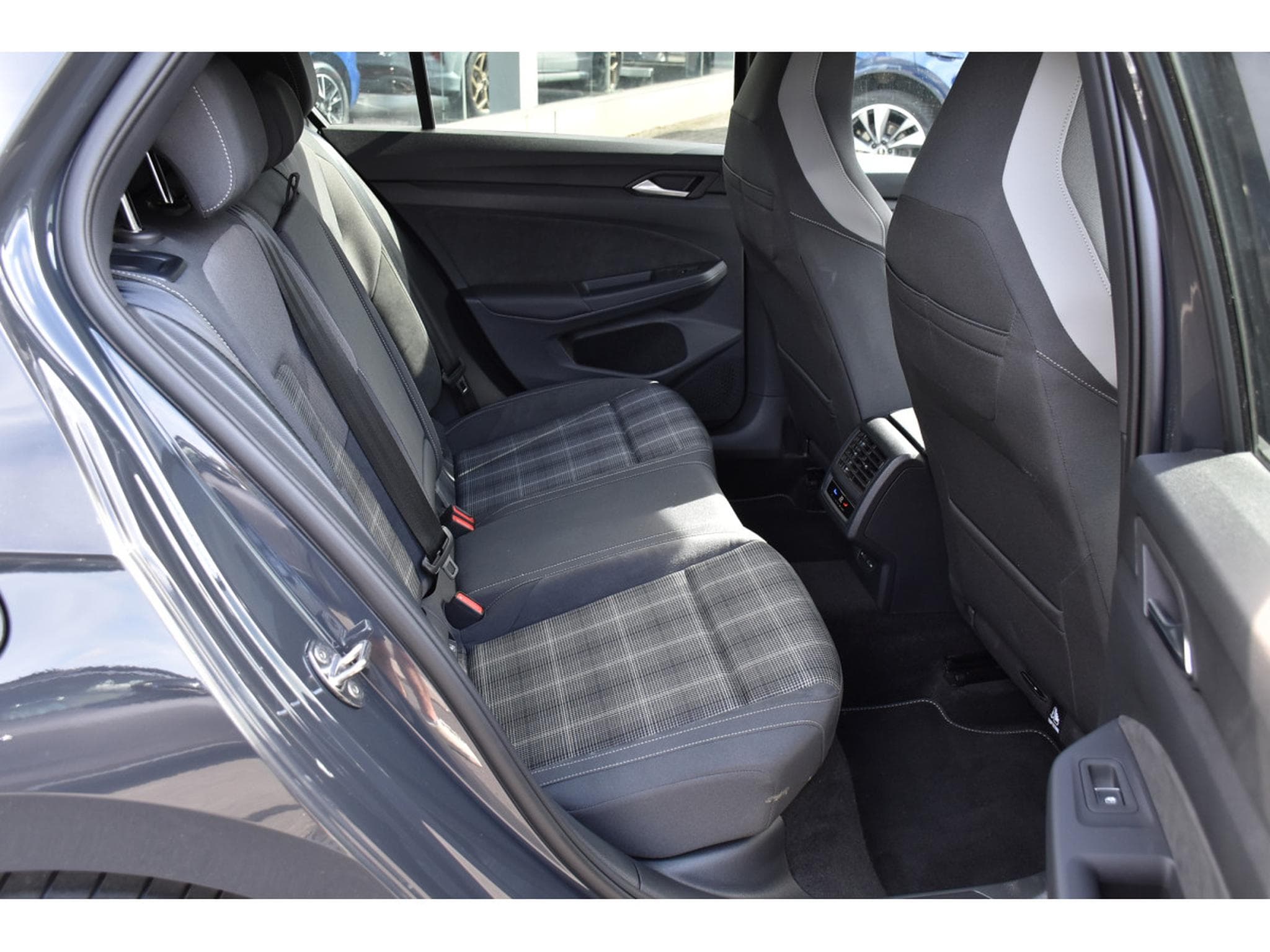 VW Golf GTD 2.0 TDI DSG PACK HIVER LANE 1° MAIN (2024) - Photo 8