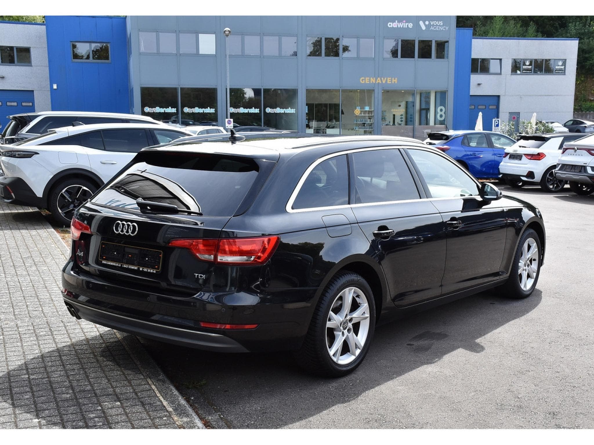 Audi A4 Avant 2.0 TDI Sport CUIR REGUL GPS KEYLESS (2016) - Photo 4