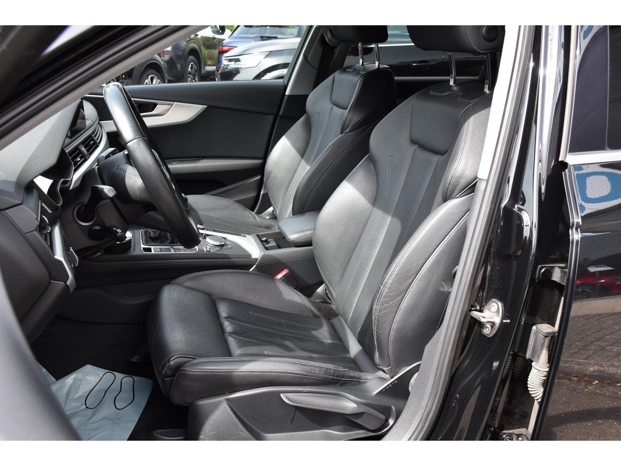 Audi A4 Avant 2.0 TDI Sport CUIR REGUL GPS KEYLESS (2016) - Photo 6