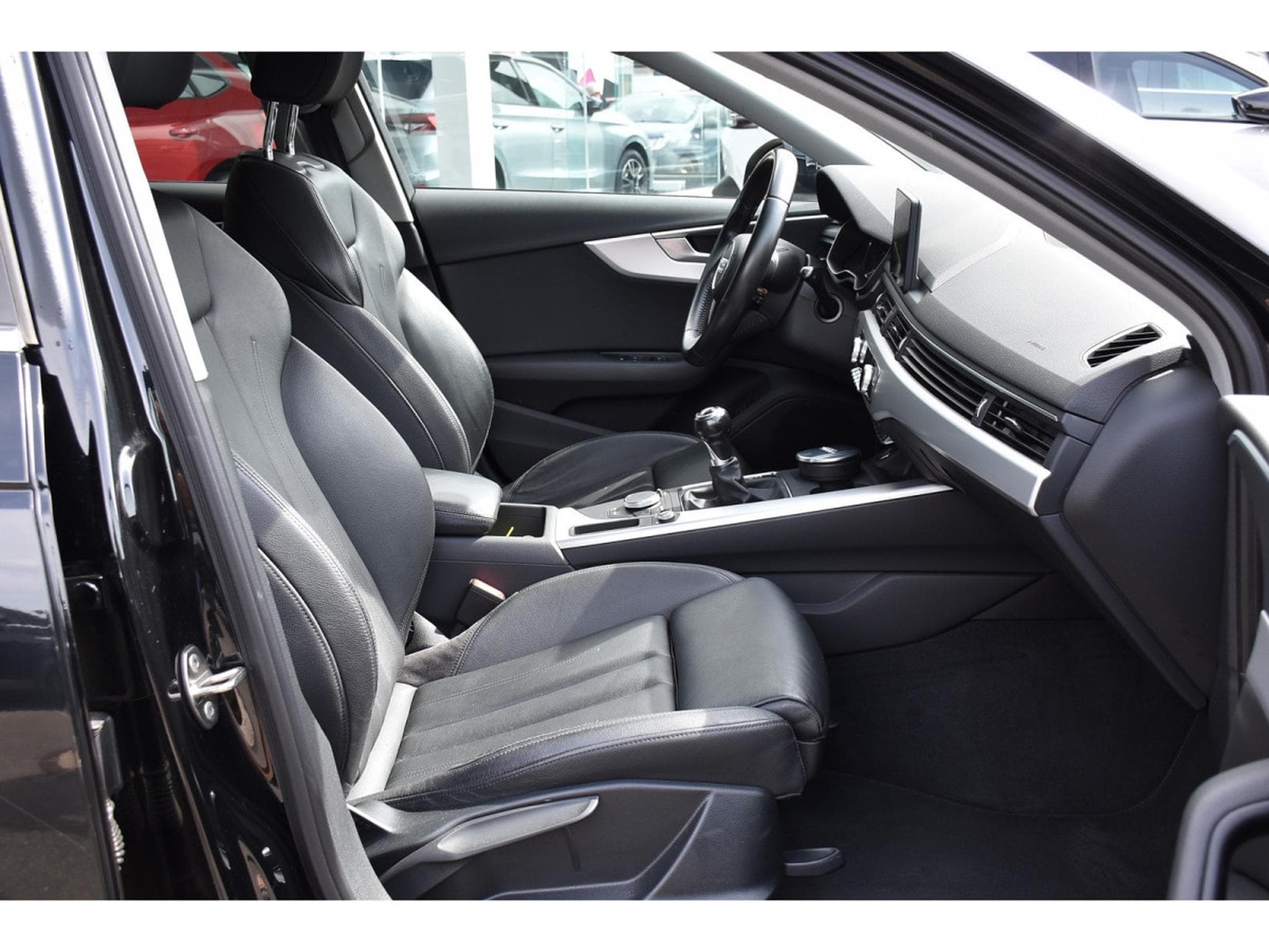 Audi A4 Avant 2.0 TDI Sport CUIR REGUL GPS KEYLESS (2016) - Photo 7