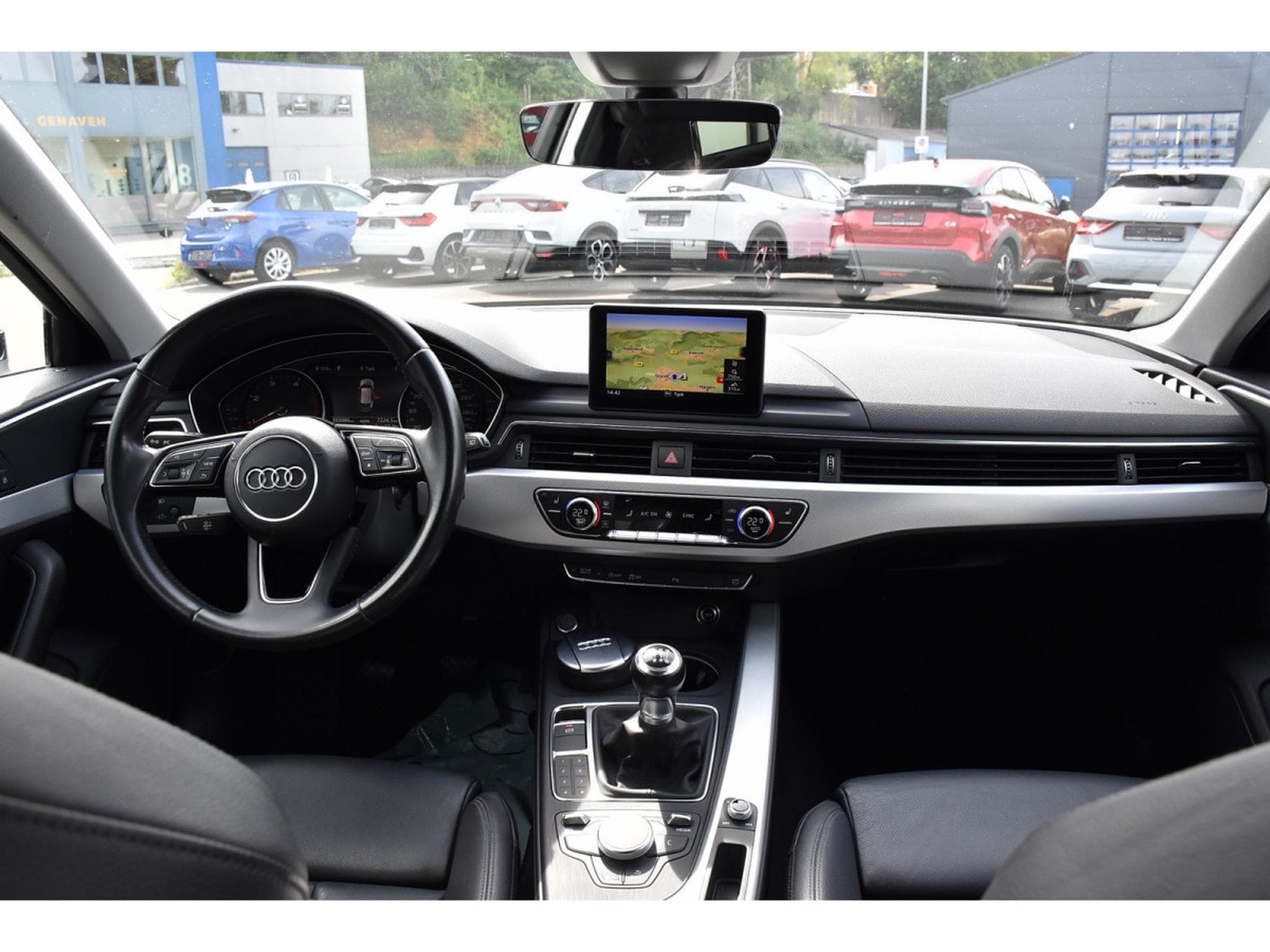 Audi A4 Avant 2.0 TDI Sport CUIR REGUL GPS KEYLESS (2016) - Photo 9