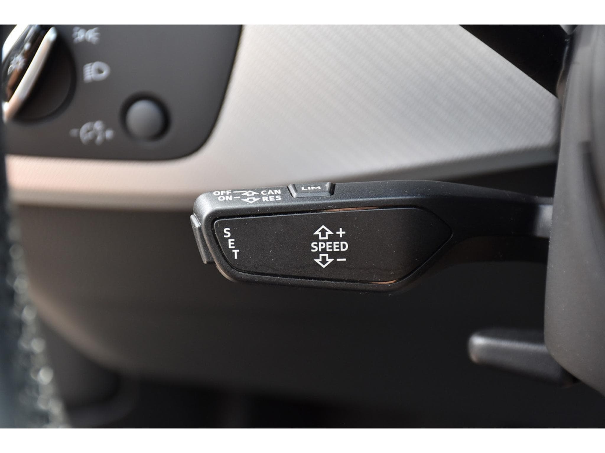 Audi A4 Avant 2.0 TDI Sport CUIR REGUL GPS KEYLESS (2016) - Photo 16