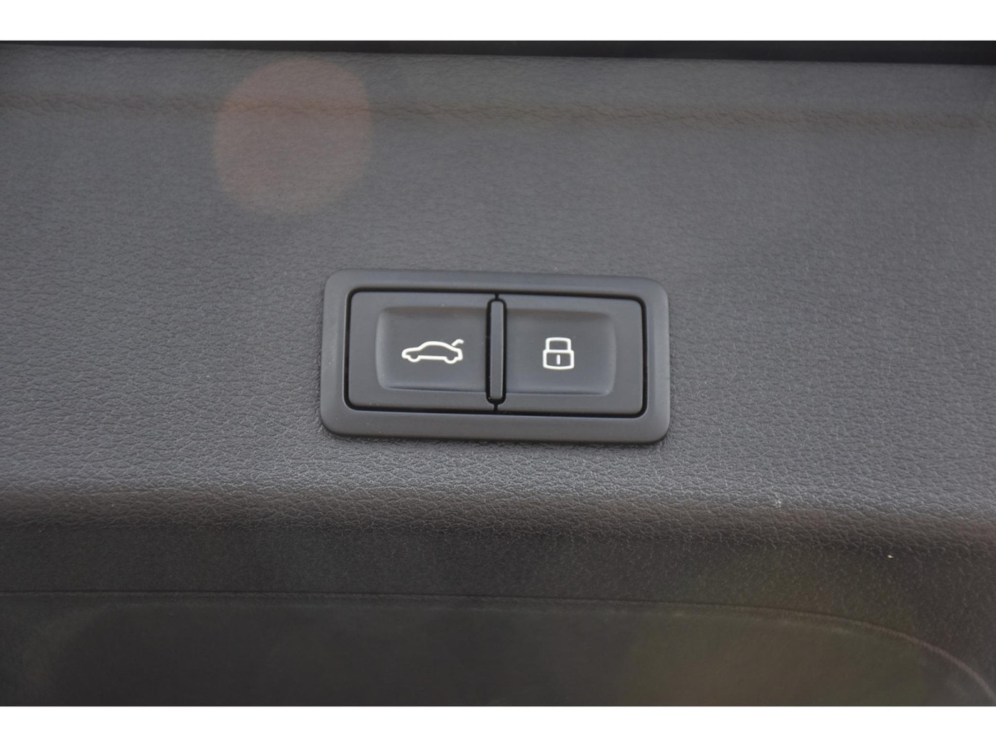 Audi A4 Avant 2.0 TDI Sport CUIR REGUL GPS KEYLESS (2016) - Photo 19