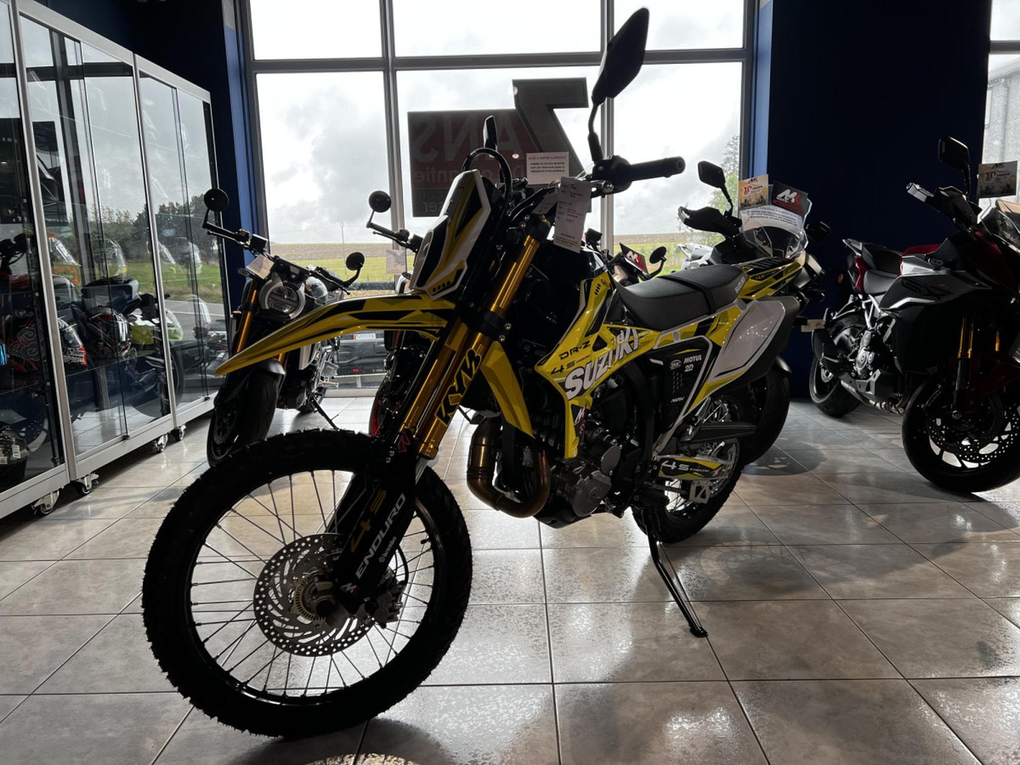 Suzuki DR-Z 400 S Enduro Replica (2026) - Foto 2