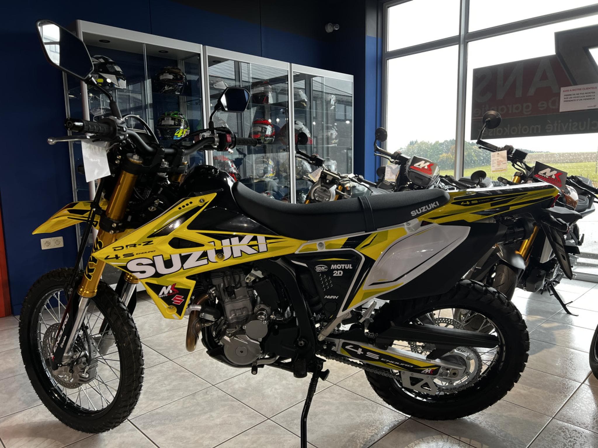 Suzuki DR-Z 400 S Enduro Replica (2026) - Foto 4