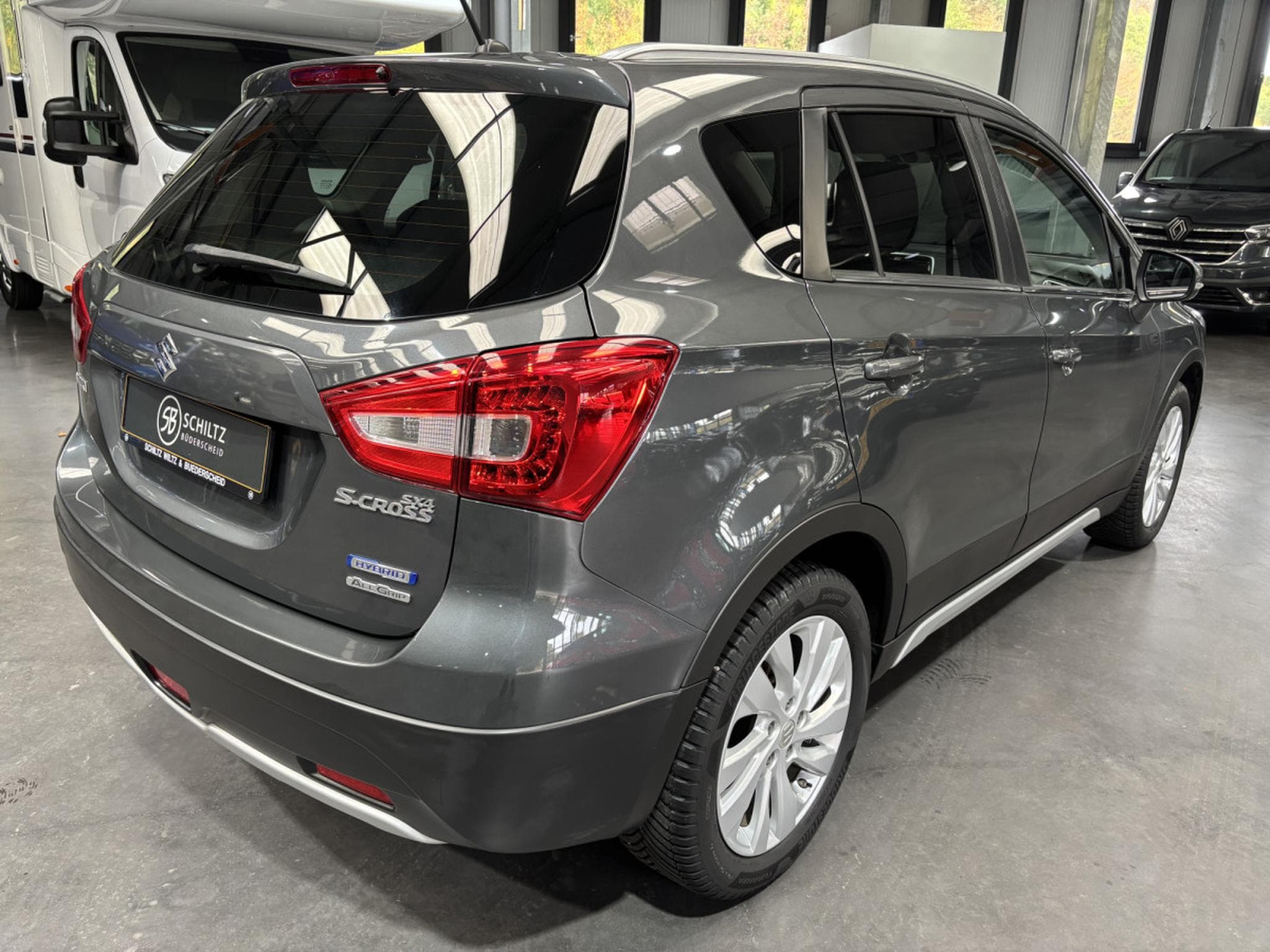 Suzuki S-Cross 1.4 GL+ AllGrip Hybrid (2021) - Photo 3