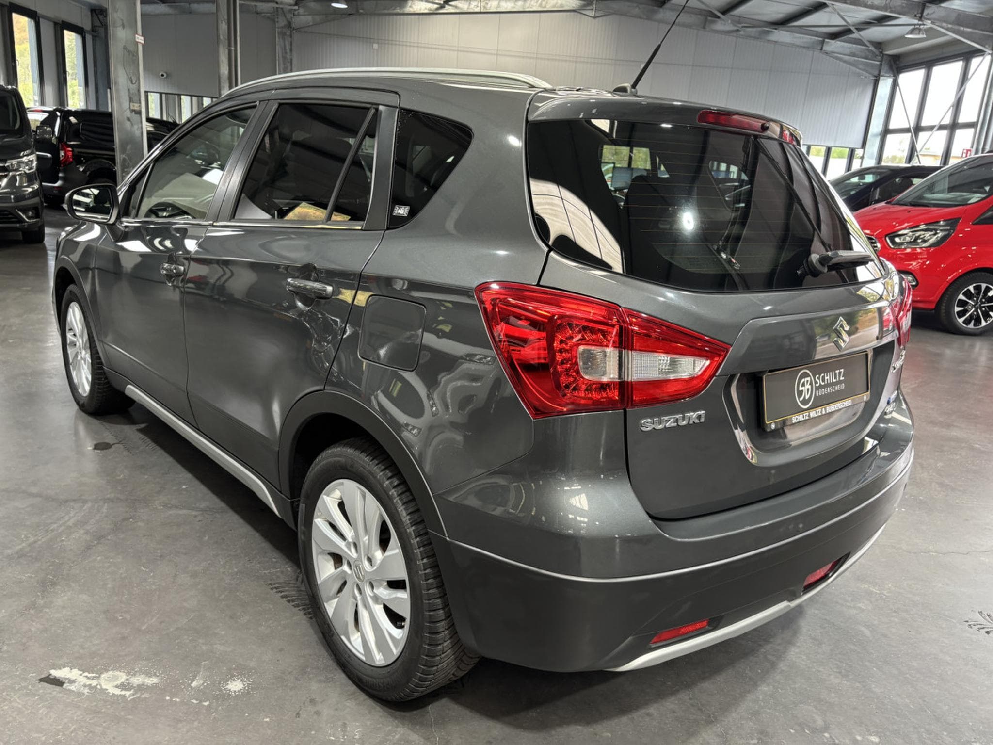Suzuki S-Cross 1.4 GL+ AllGrip Hybrid (2021) - Photo 5