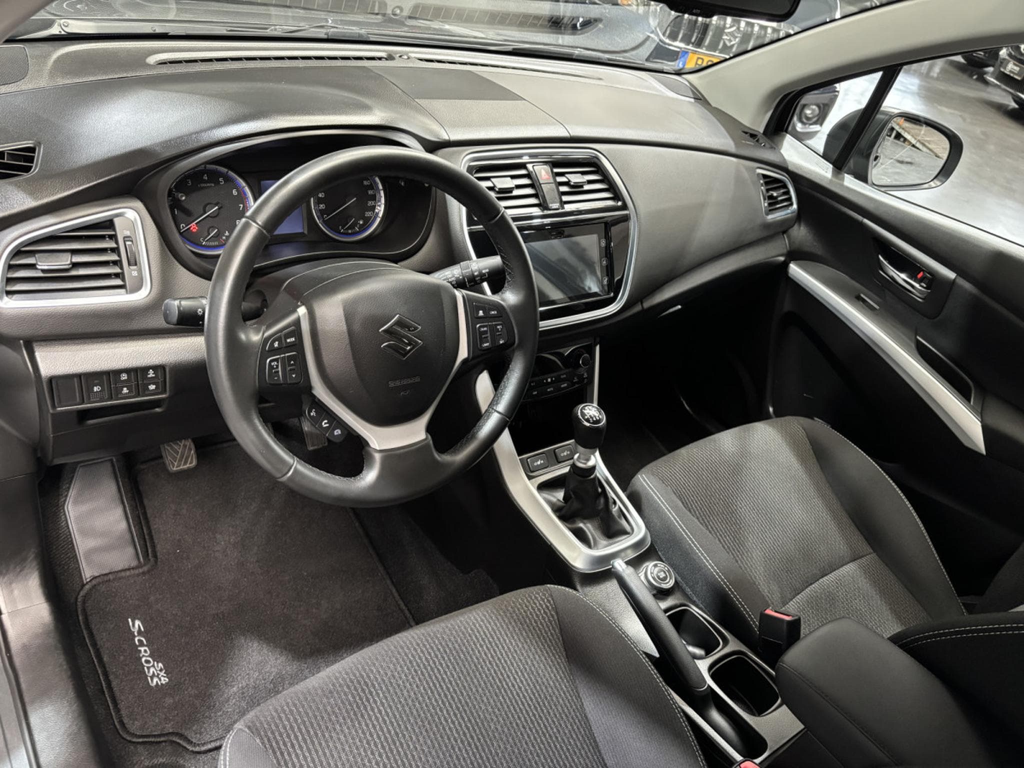 Suzuki S-Cross 1.4 GL+ AllGrip Hybrid (2021) - Photo 10