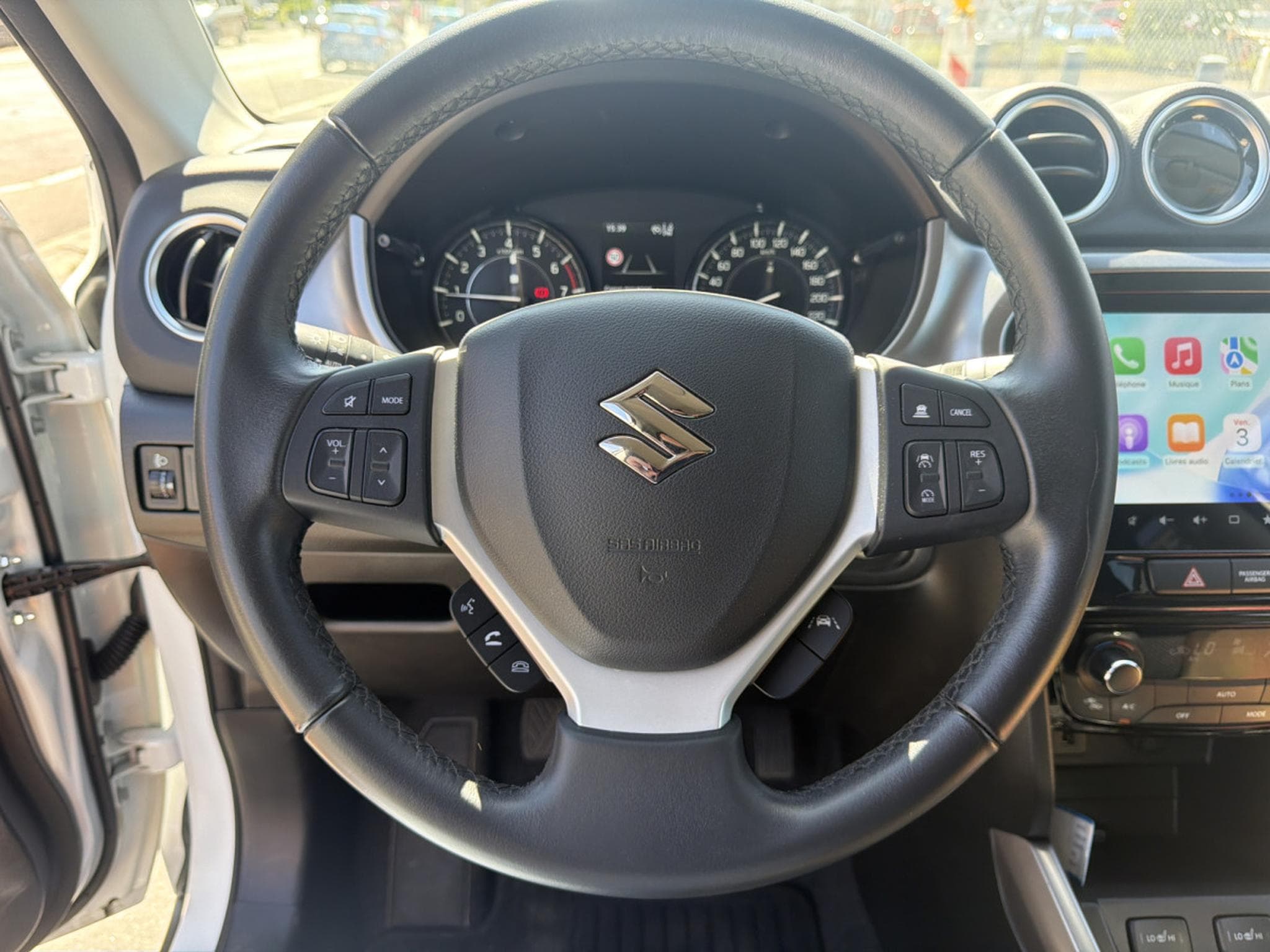 Suzuki Vitara 5D 1.4GL HYBRIDE 130CV BM6 (2024) - Foto 15