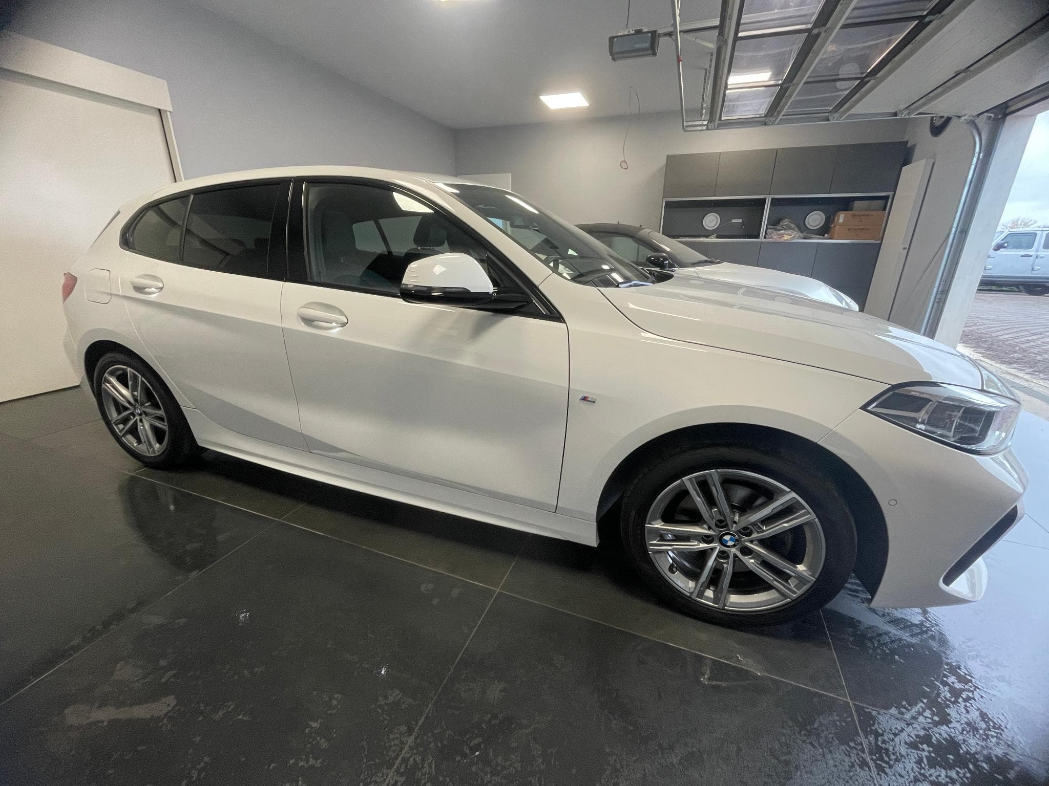BMW 118 118i M Sport (2020) - Photo 4