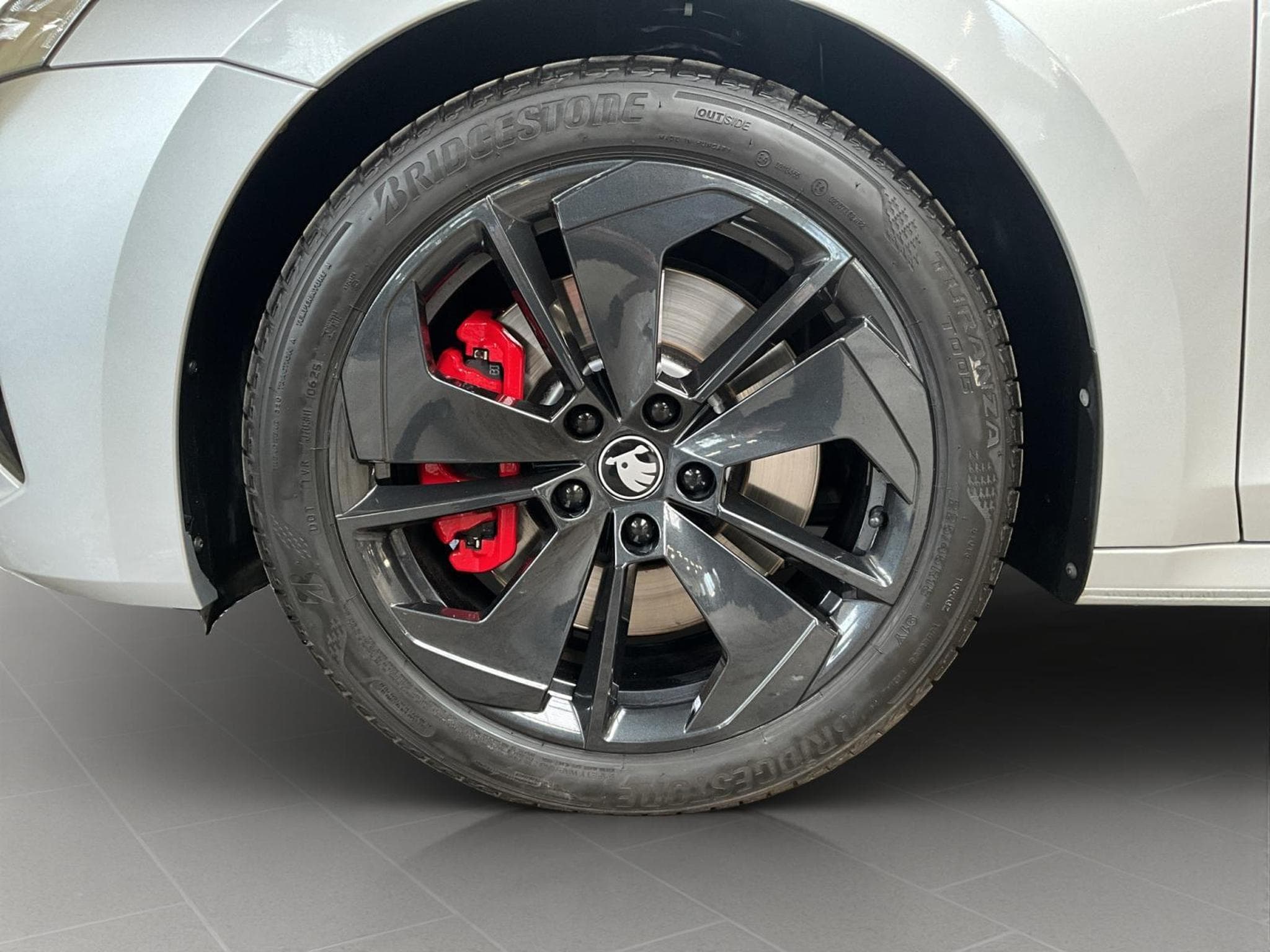 Skoda Octavia RS+DSG+Led+Navi+P.Simply&Clever+DAB+ (2025) - Foto 8