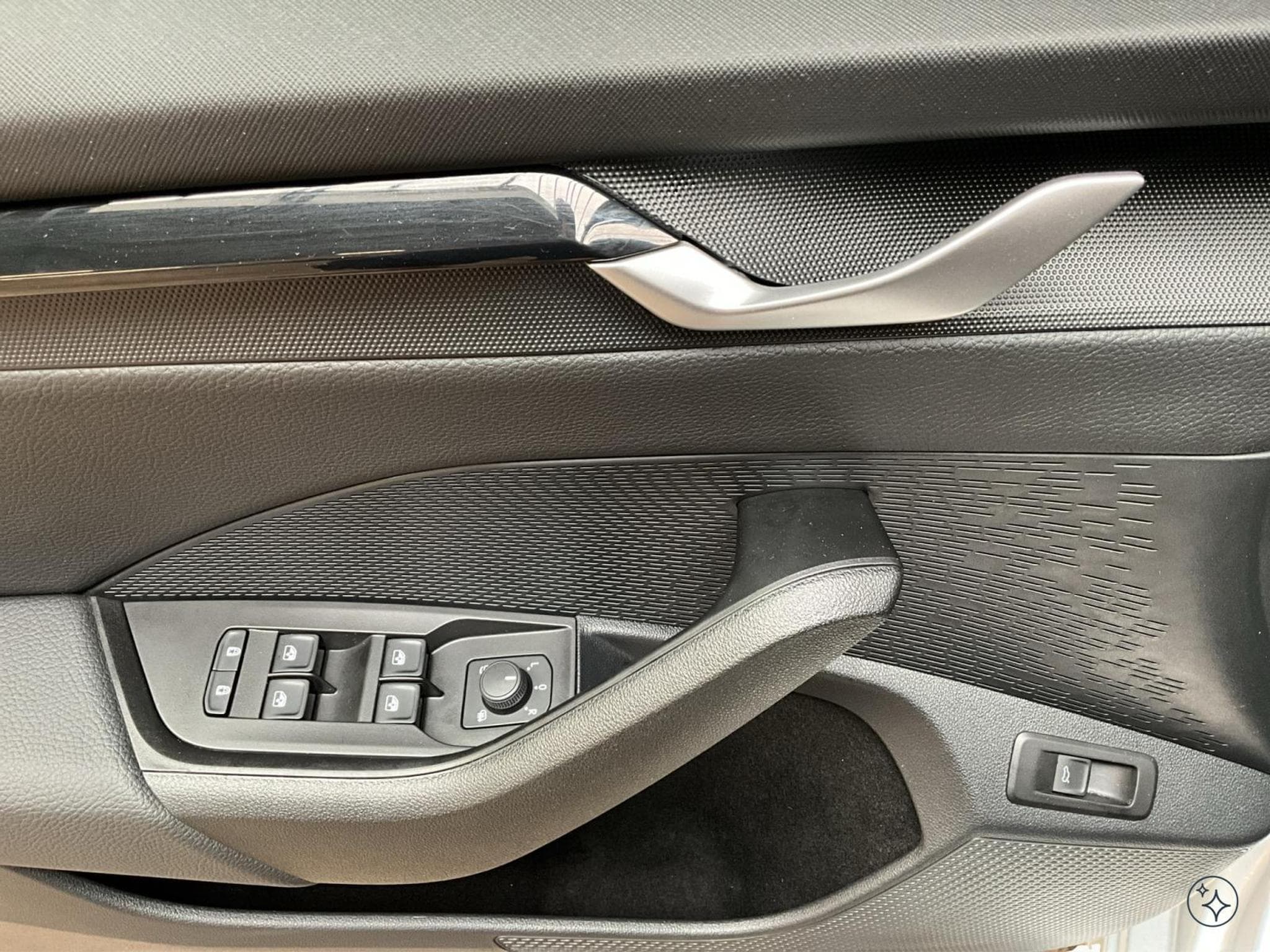 Skoda Octavia RS+DSG+Led+Navi+P.Simply&Clever+DAB+ (2025) - Foto 14