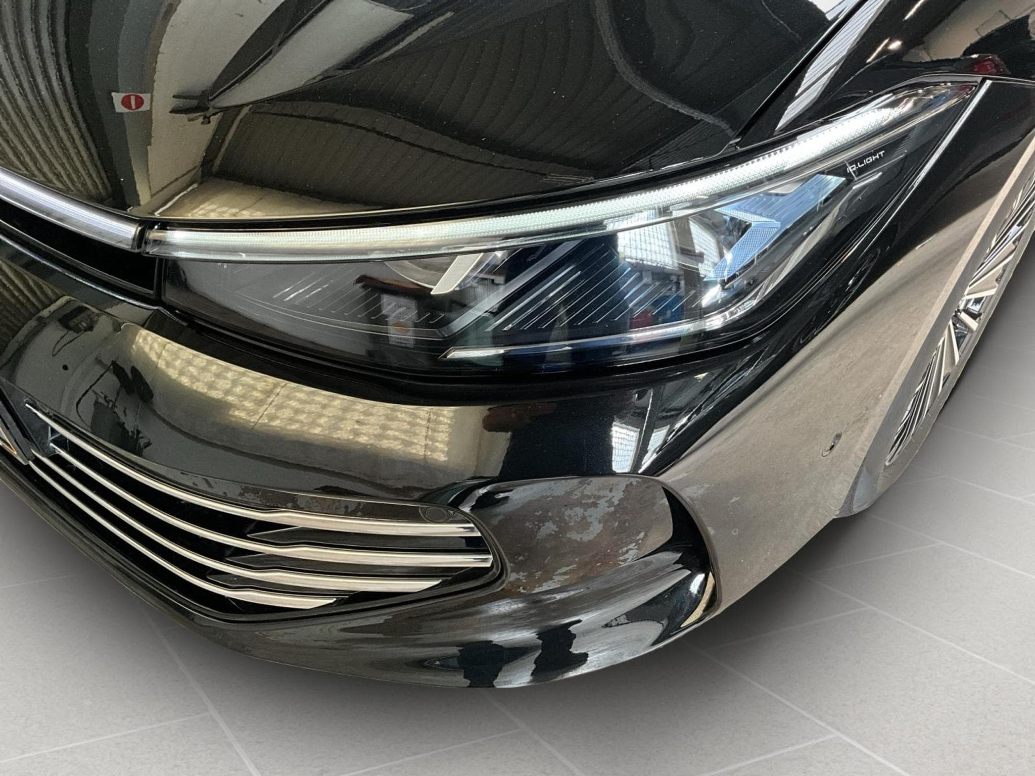 VW Passat Elegance+DSG+P.Acoustique+AHK+P.Technologie+Led+Navi (2025) - Foto 17