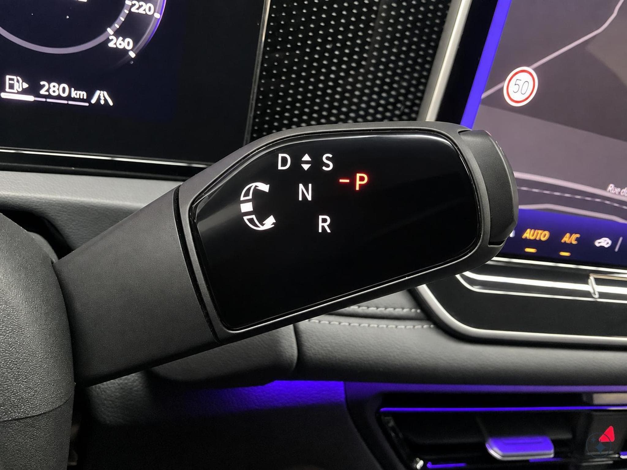 VW Tiguan Life+DSG+AHK+P.Infotainement+P.Assistance+Led+Navi+DAB (2025) - Foto 12