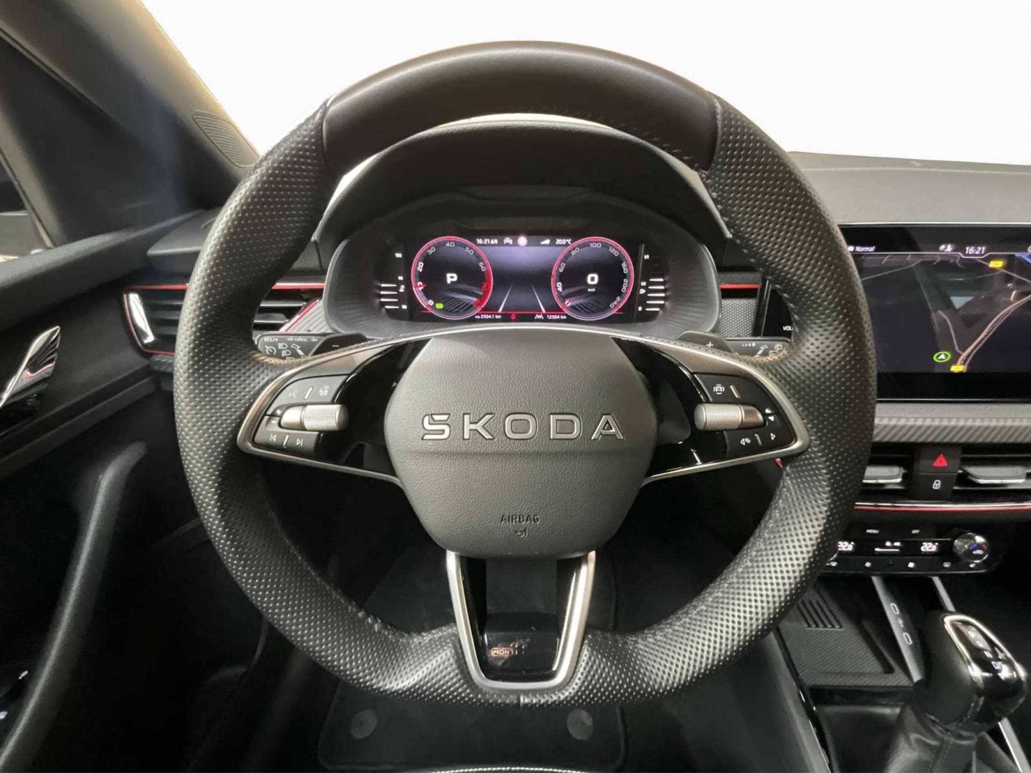 Skoda Scala Monte-Carlo+DSG+LED+NAVI+PANO+DAB (2025) - Foto 10