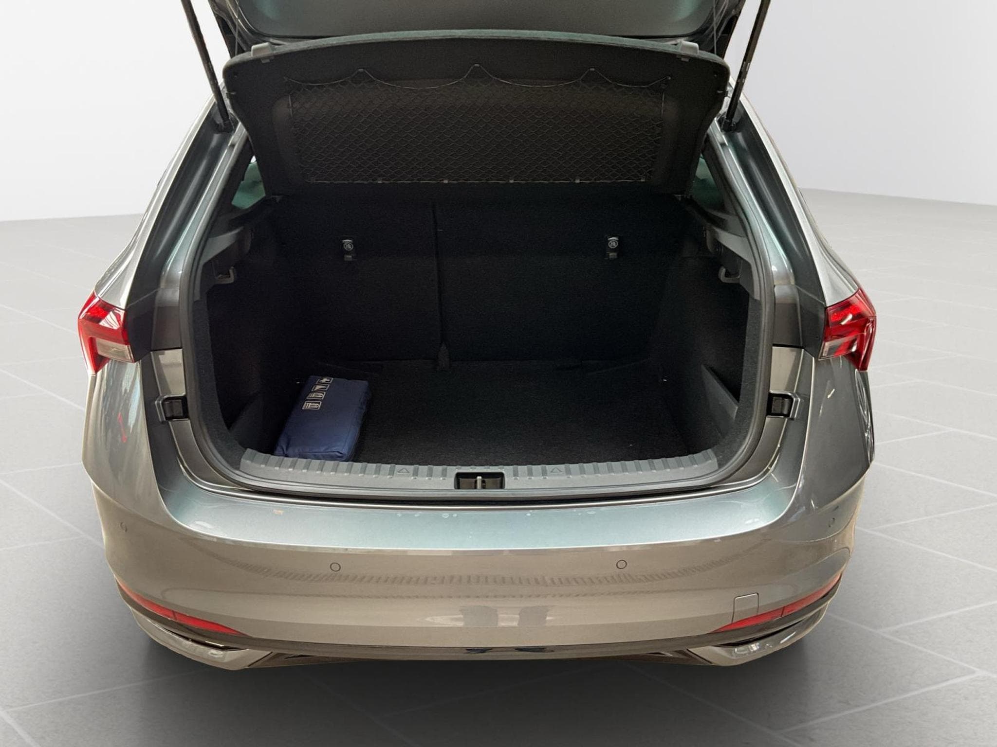 Skoda Scala Monte-Carlo+DSG+LED+NAVI+PANO+DAB (2025) - Foto 17