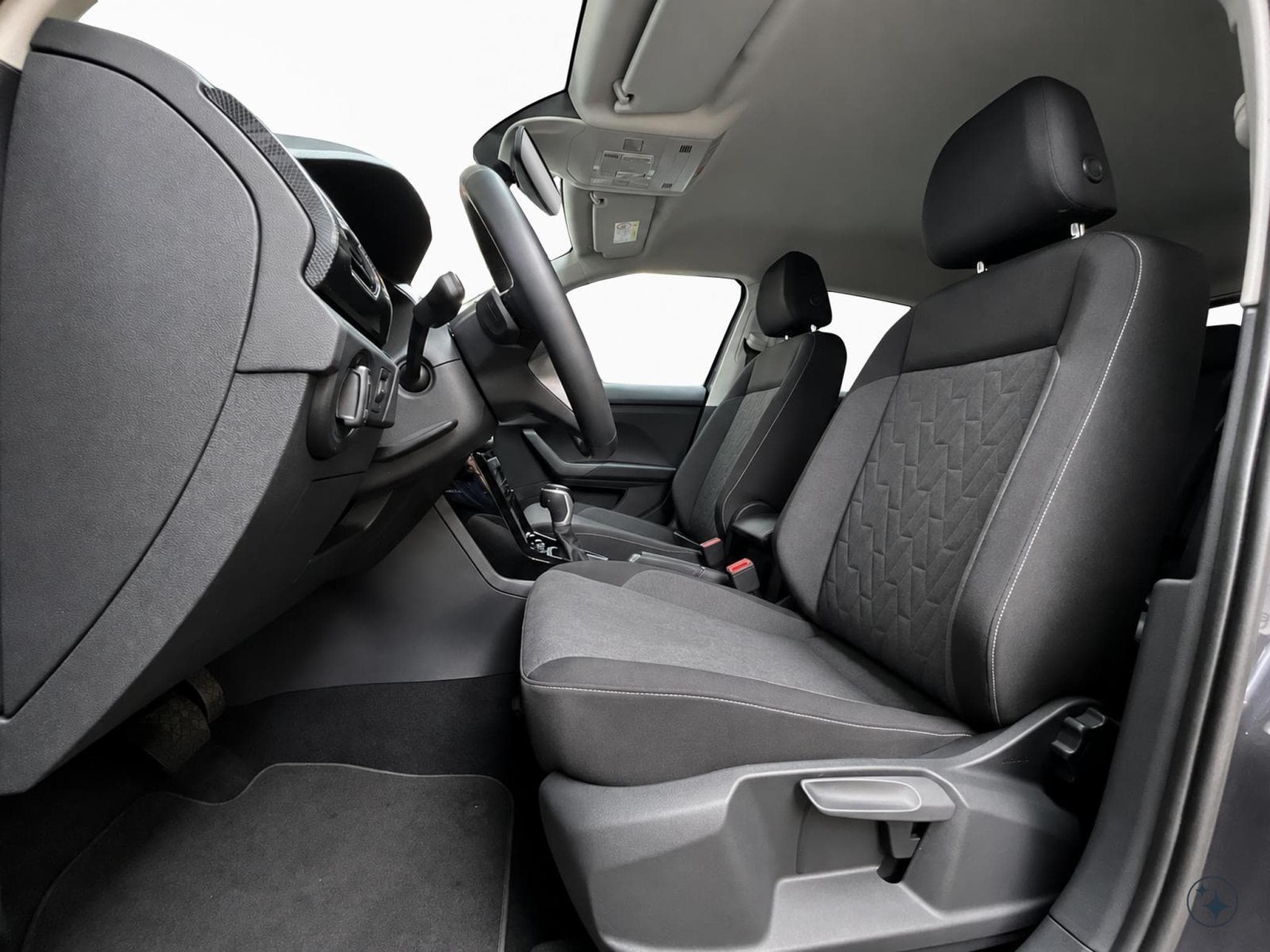 VW T-Cross Life+DSG+LM17+P.Select+Navi+Rear-View (2025) - Foto 9