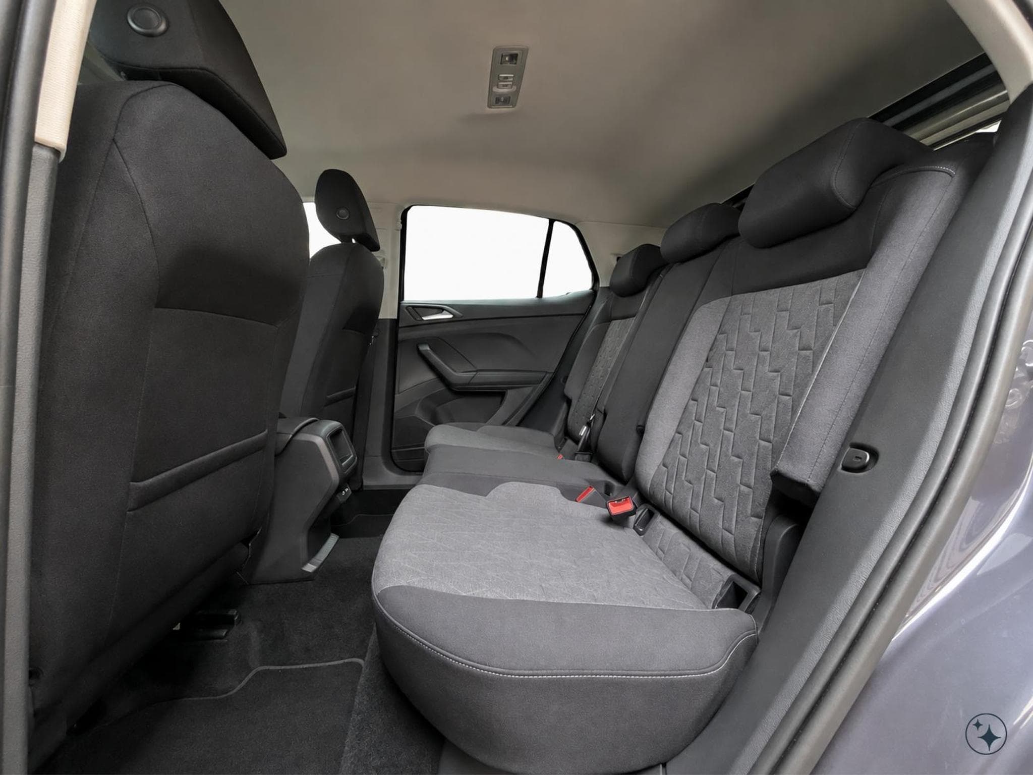 VW T-Cross Life+DSG+LM17+P.Select+Navi+Rear-View (2025) - Foto 15
