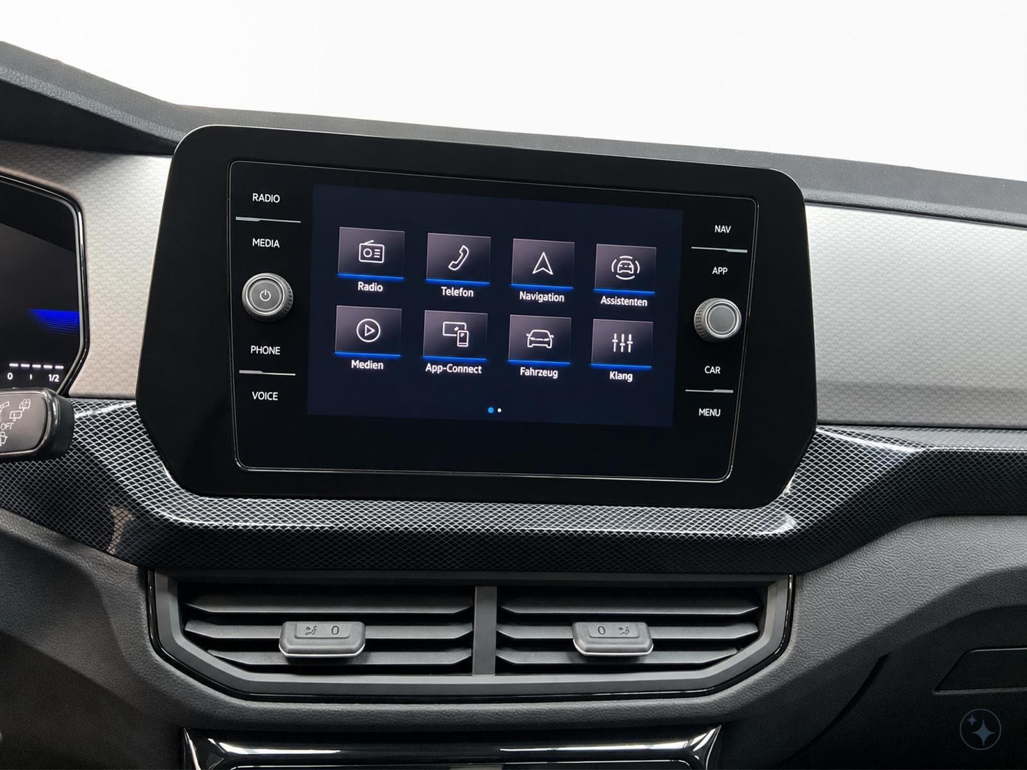 VW T-Cross Life+DSG+LM17+P.Select+Navi+Rear-View (2025) - Foto 13