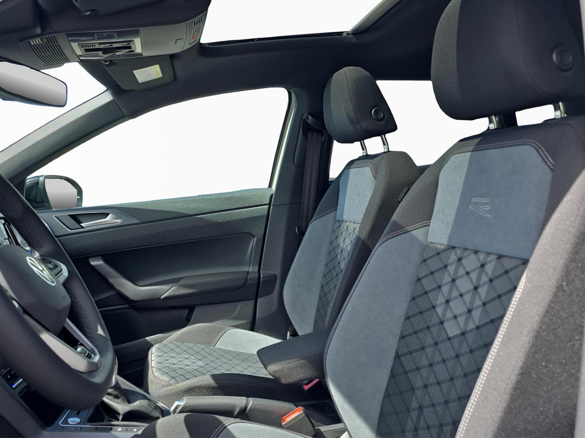 VW Taigo R-Line (2026) - Photo 9