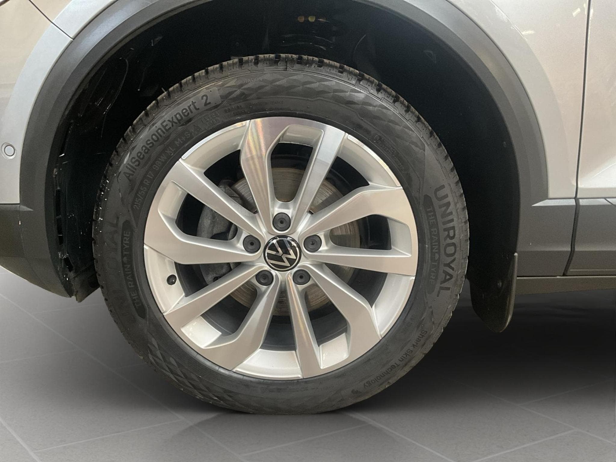 VW T-Roc Life+DSG+Led+Navi+P.Start+Keyless+Rear-View (2024) - Foto 8