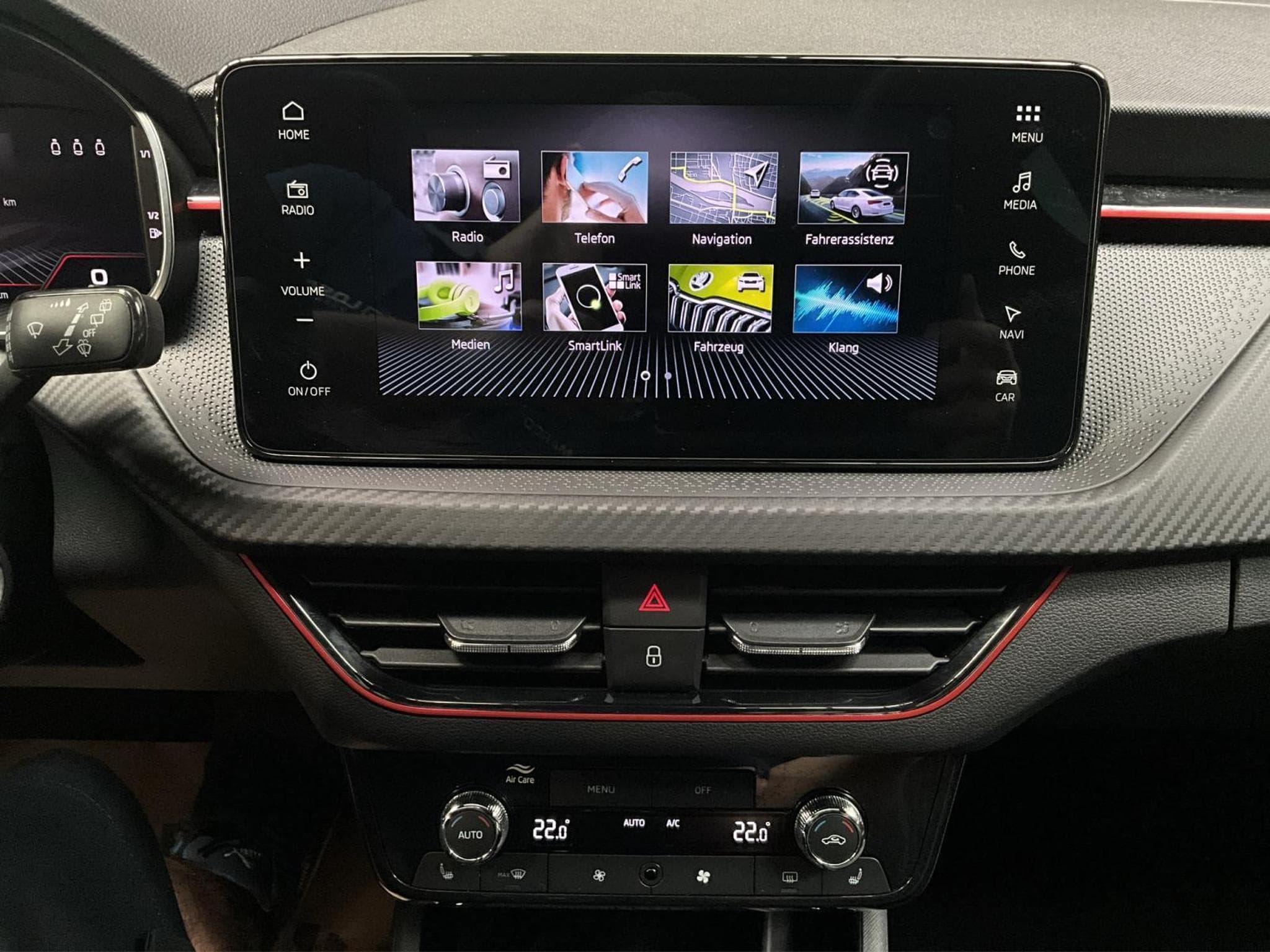 Skoda Kamiq Monte-Carlo+DSG+LED+NAVI+DAB (2025) - Foto 13