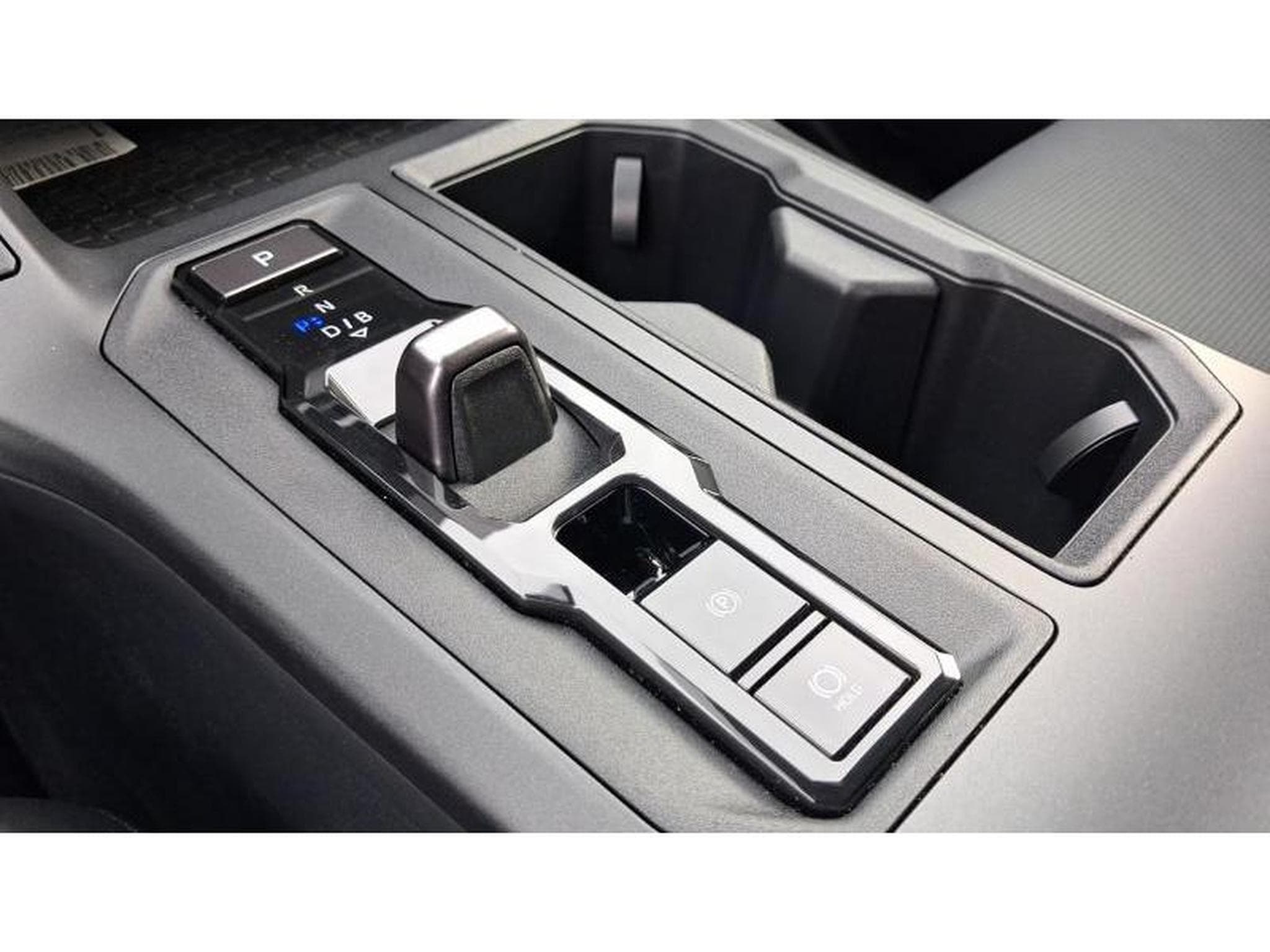 Toyota RAV 4 Premium HEV (2026) - Photo 10