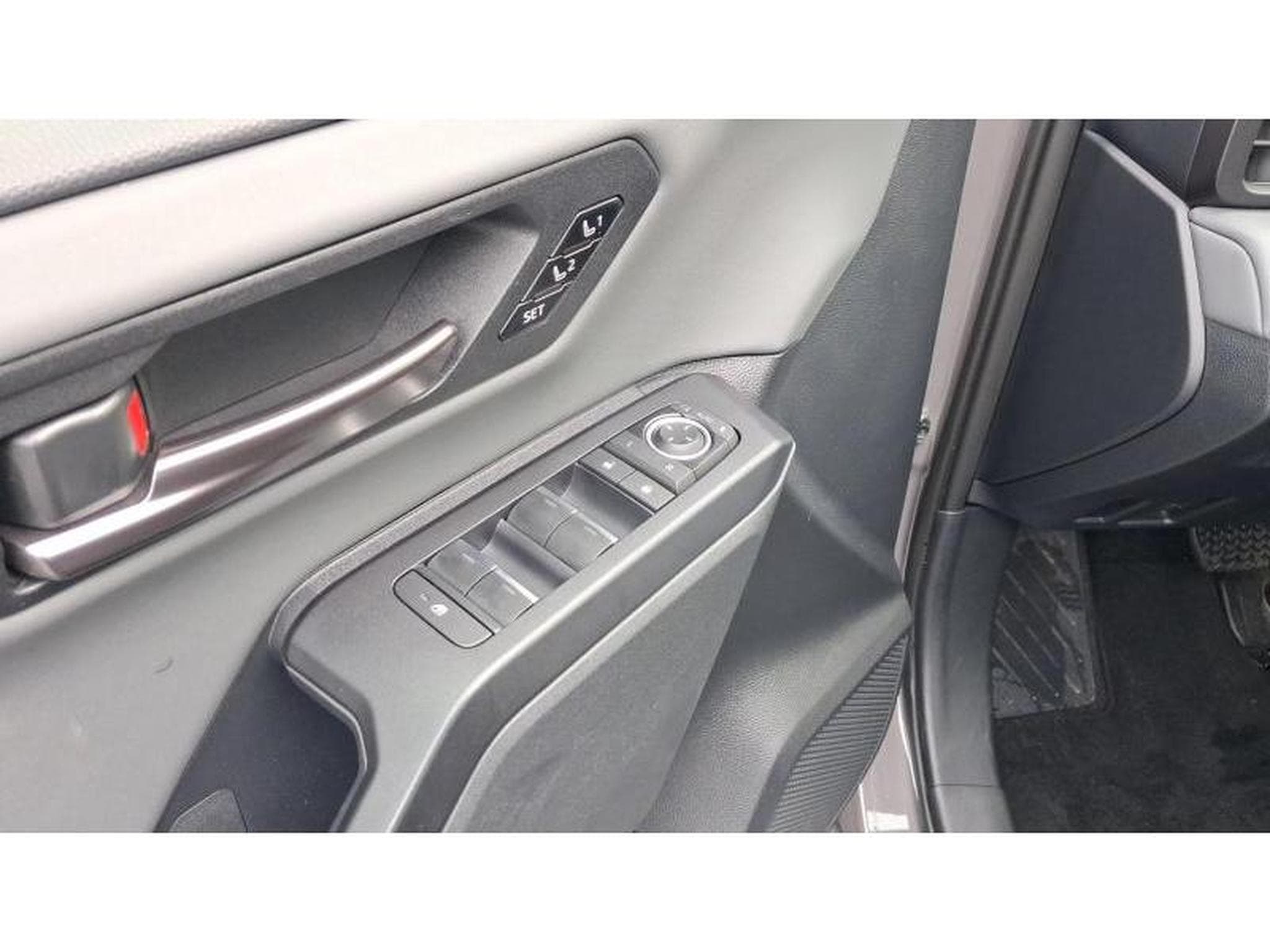 Toyota RAV 4 Premium HEV (2026) - Photo 21