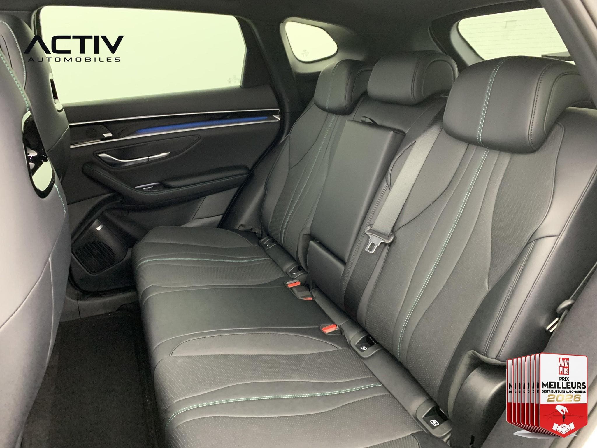 Byd SEAL U 1.5L DM-I 218 CH PHEV COMFORT (2026) - Photo 19