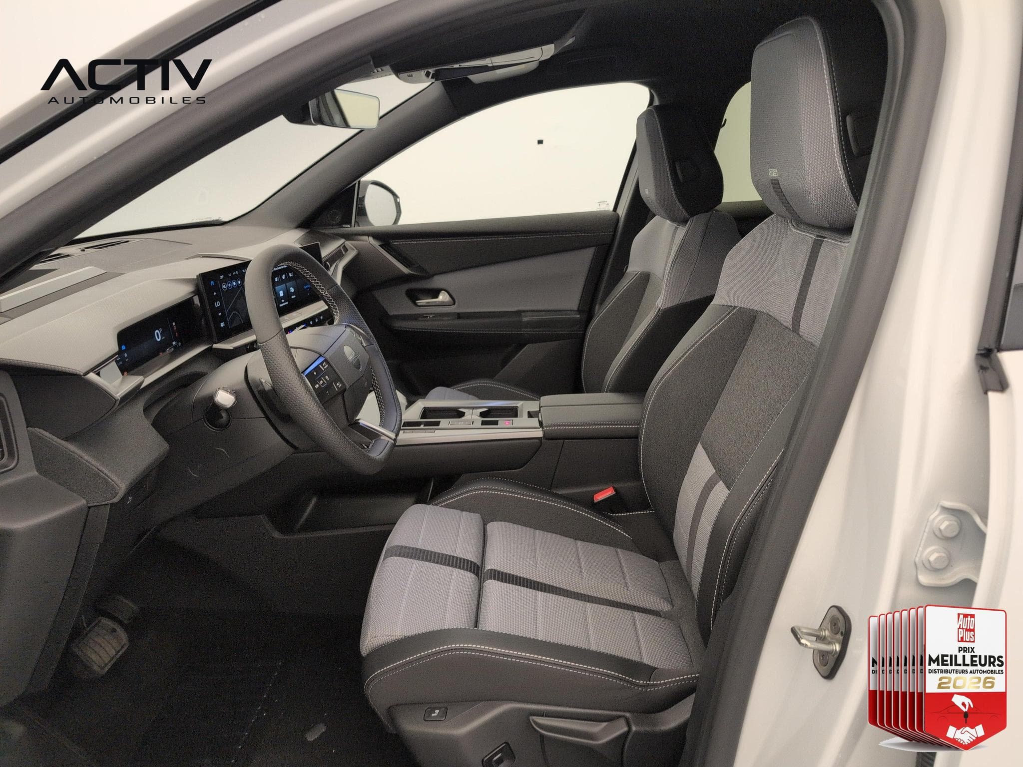 Opel Grandland 1.2 Turbo Hybrid 145 ch e-DCT6 GS (2025) - Photo 19